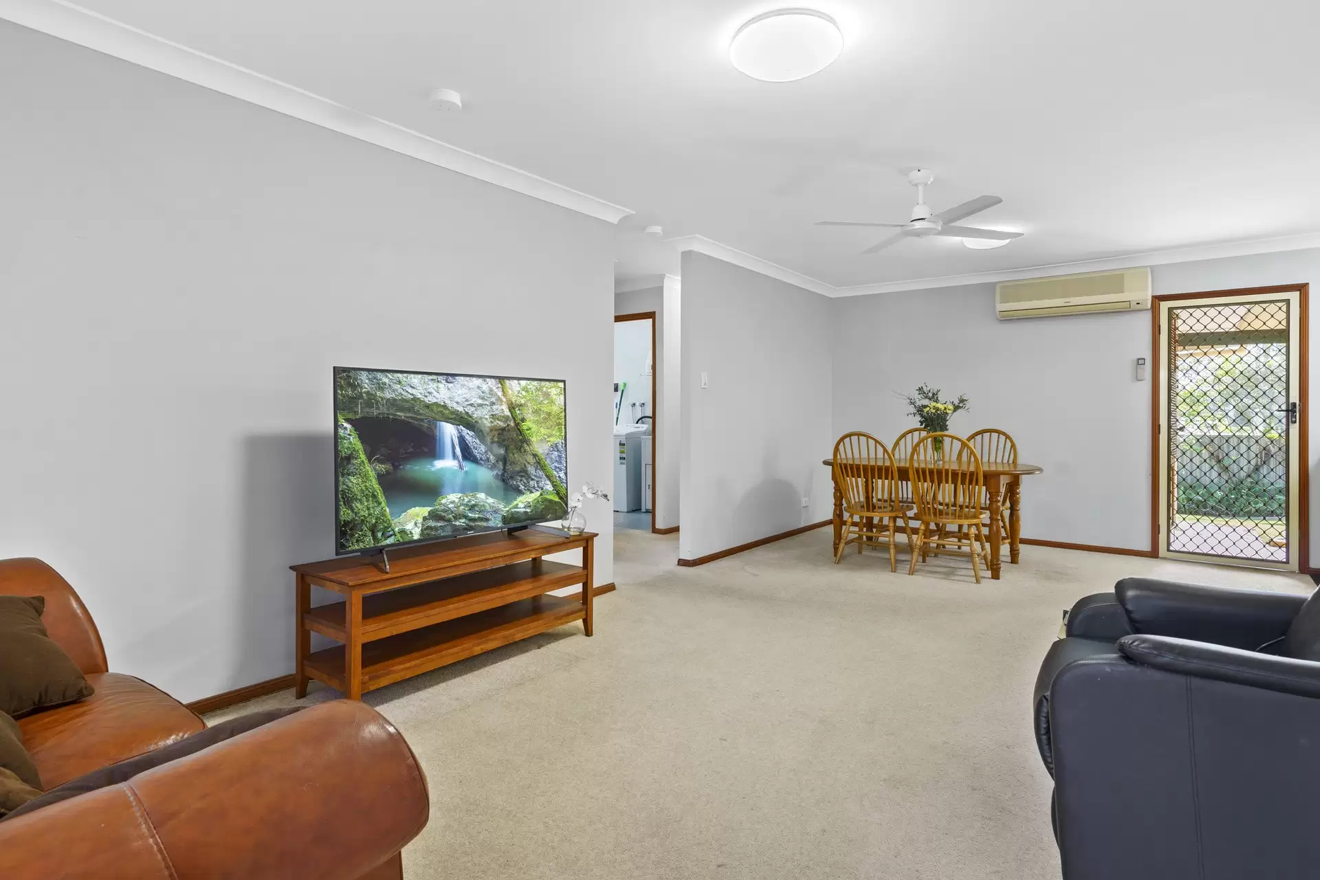 29/124-132 Wellington Street, Ormiston Sold by Queensland Sotheby's International Realty - image 1