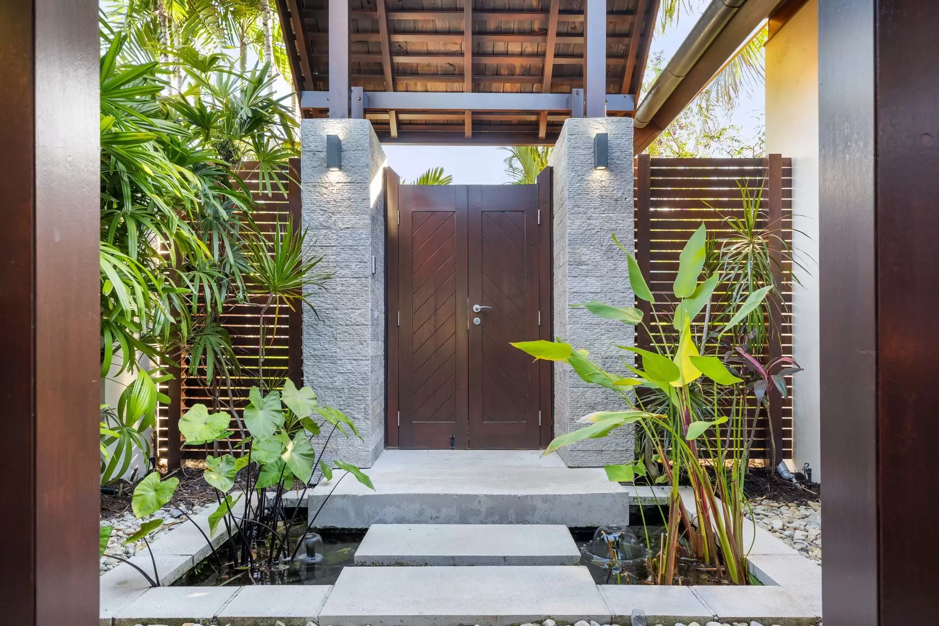 41 Bale Drive, Port Douglas Sold by Queensland Sotheby's International Realty - image 1
