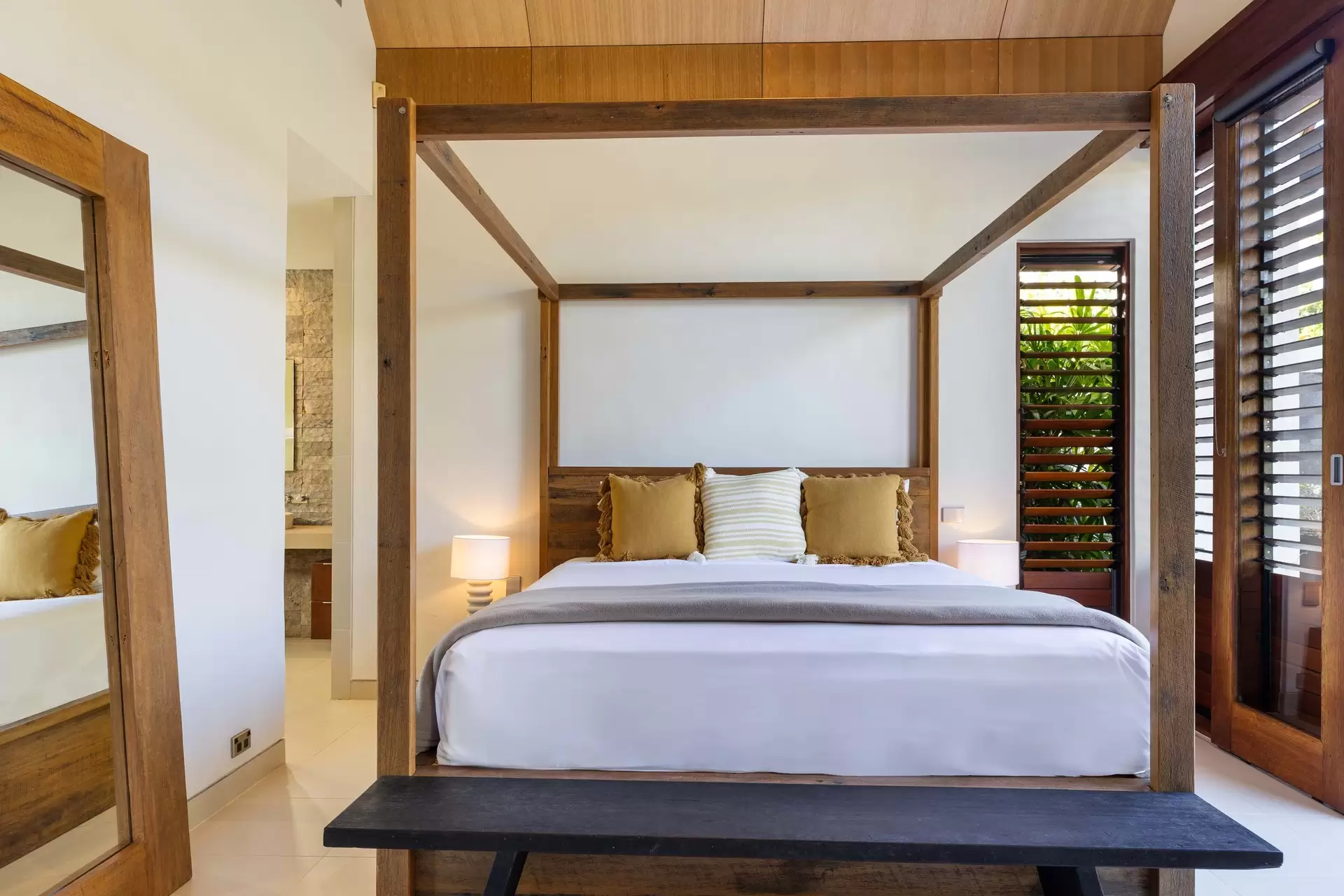 41 Bale Drive, Port Douglas Sold by Queensland Sotheby's International Realty - image 1