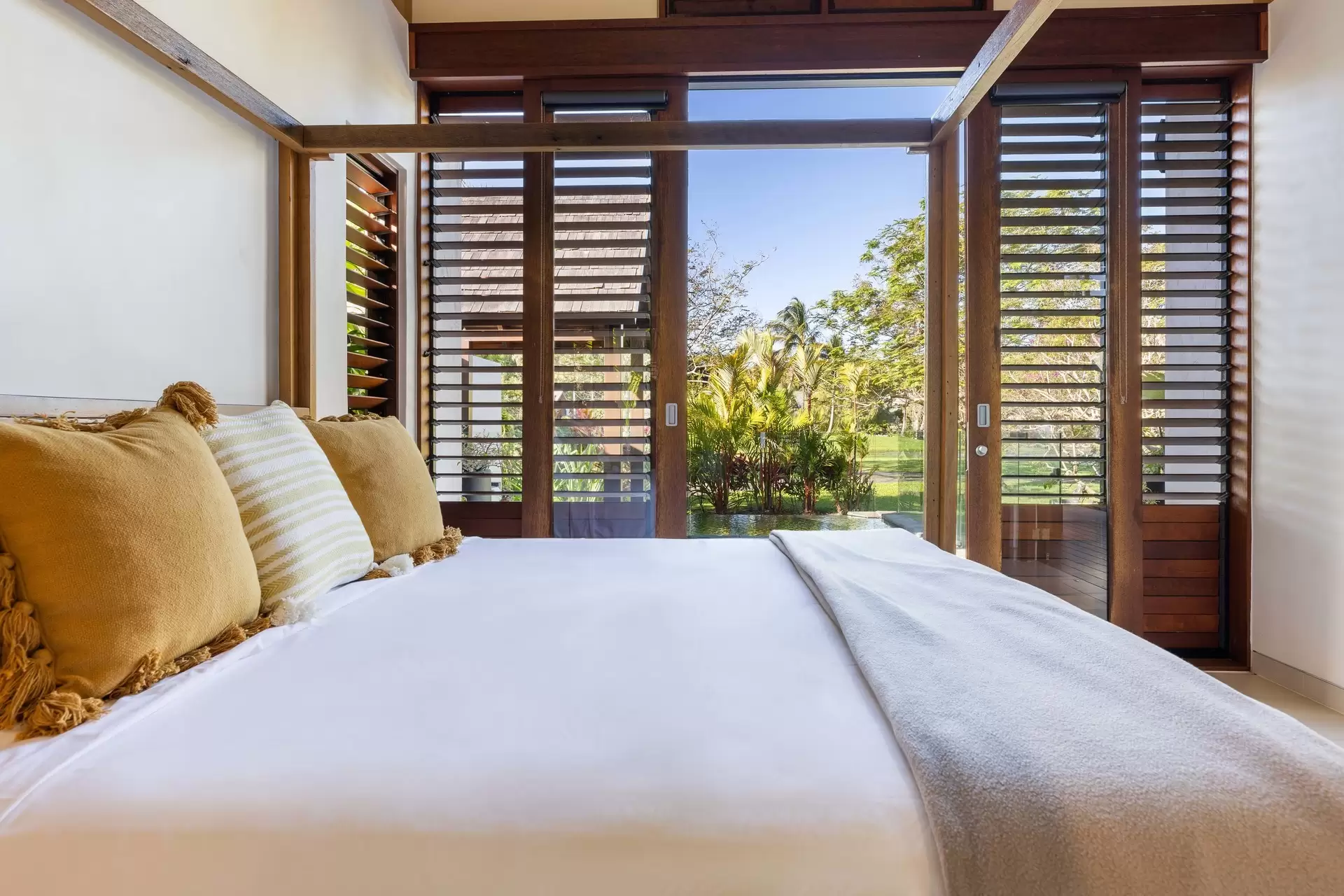 41 Bale Drive, Port Douglas Sold by Queensland Sotheby's International Realty - image 1