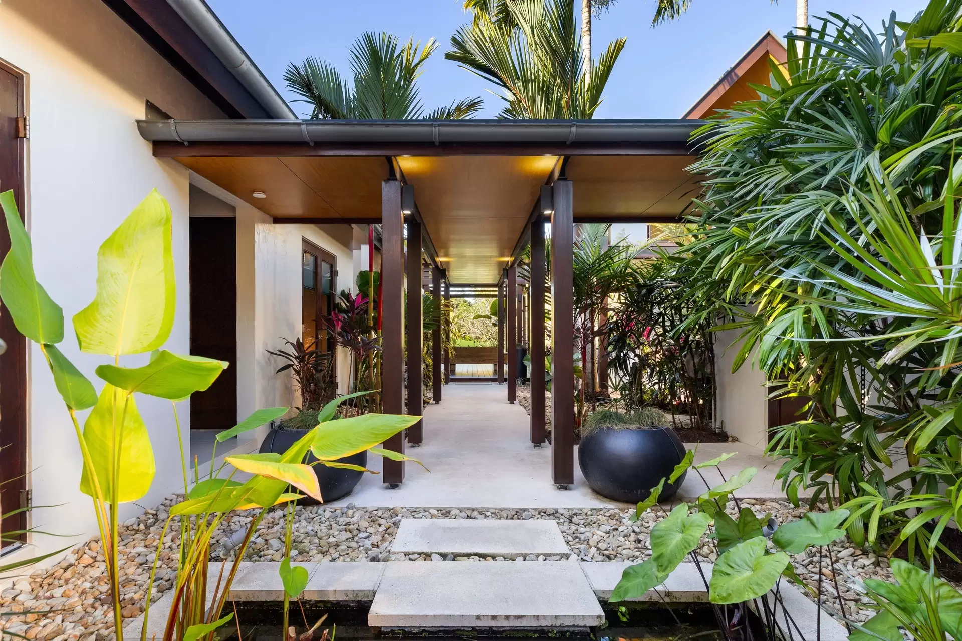 41 Bale Drive, Port Douglas Sold by Queensland Sotheby's International Realty - image 1