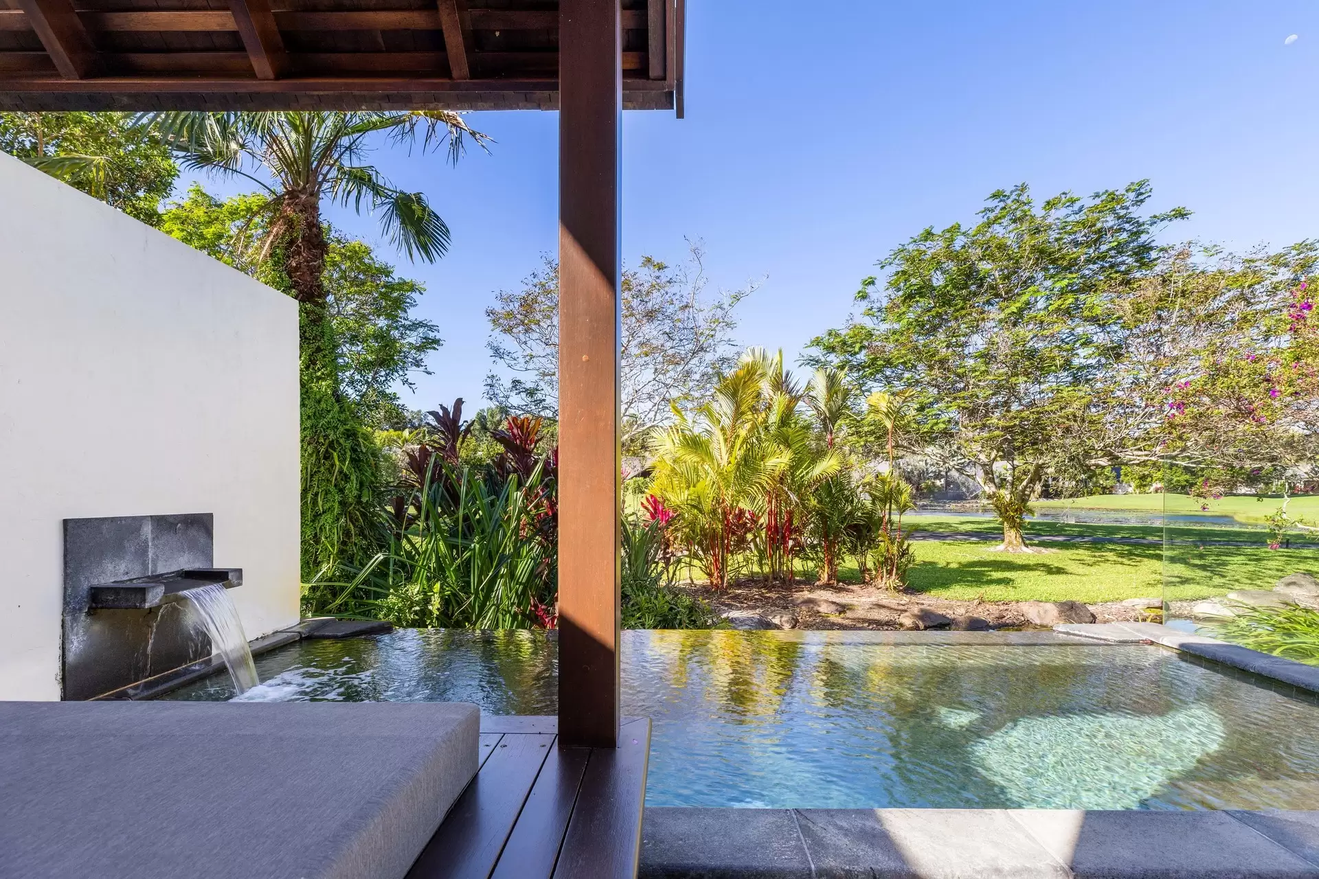 41 Bale Drive, Port Douglas Sold by Queensland Sotheby's International Realty - image 1