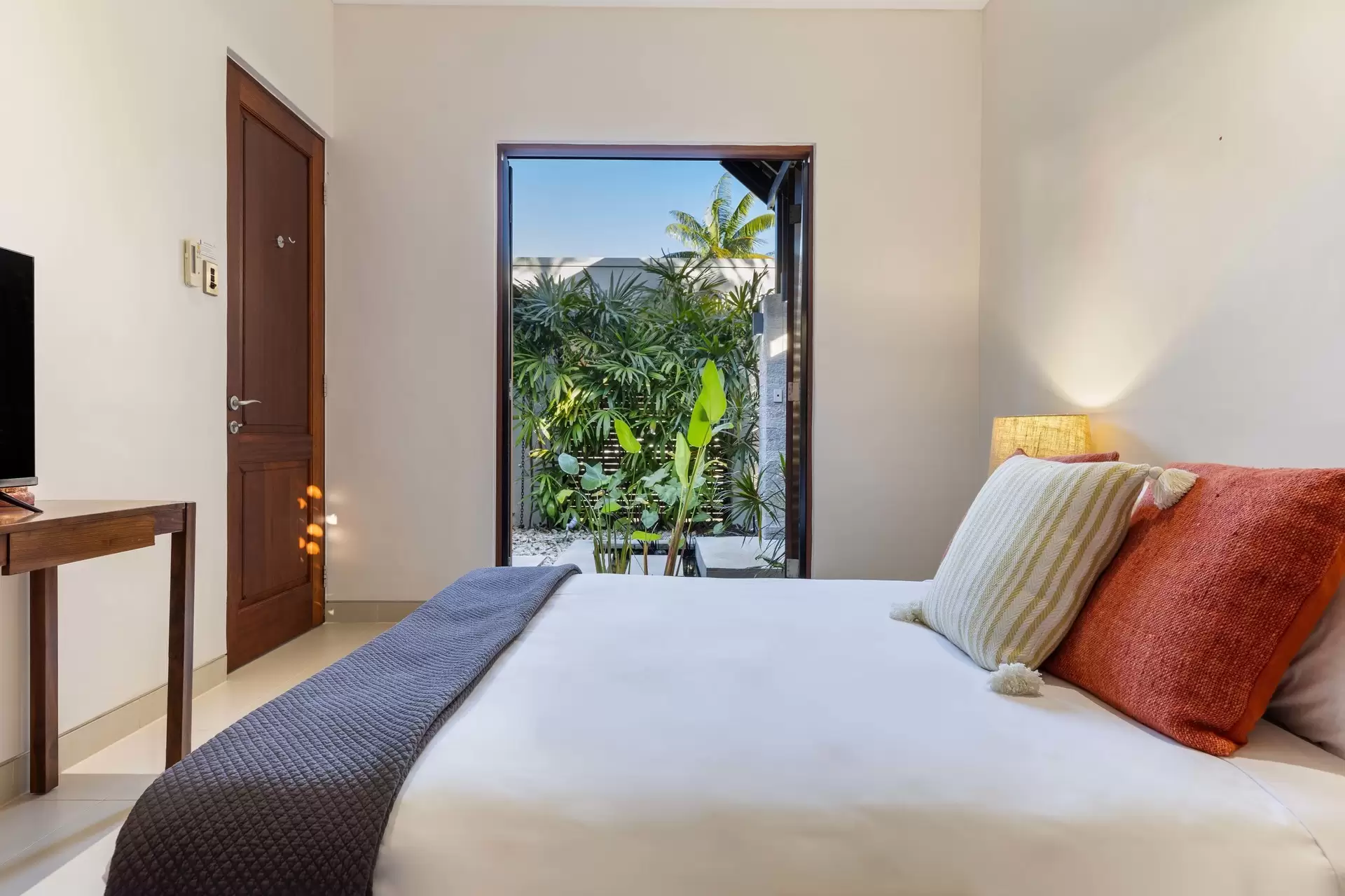 41 Bale Drive, Port Douglas Sold by Queensland Sotheby's International Realty - image 1