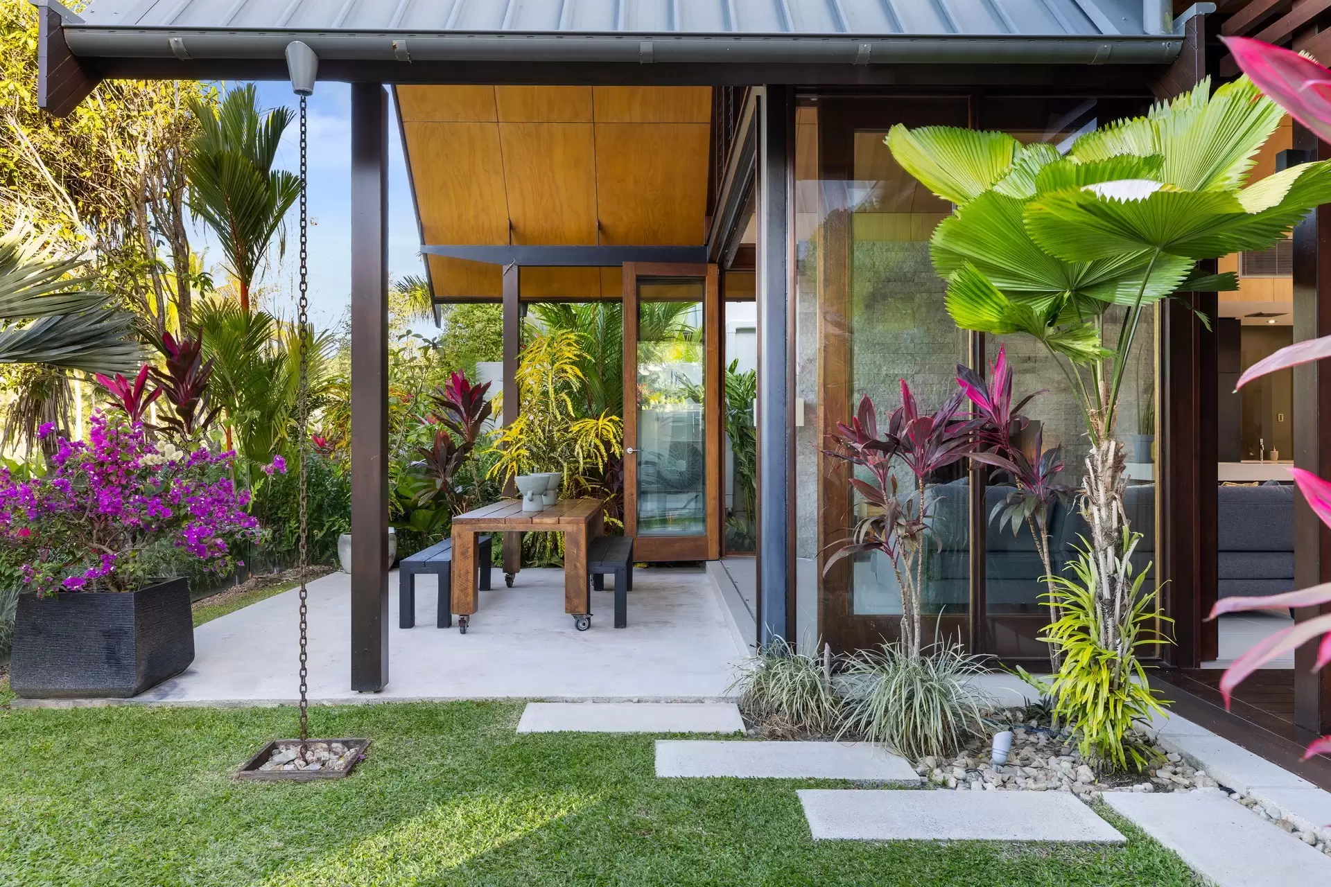 41 Bale Drive, Port Douglas Sold by Queensland Sotheby's International Realty - image 1