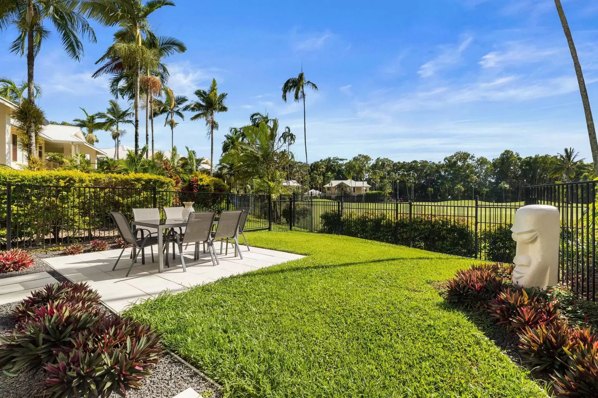 11/24-70 Nautilus Street, Port Douglas Sold by  - image 1