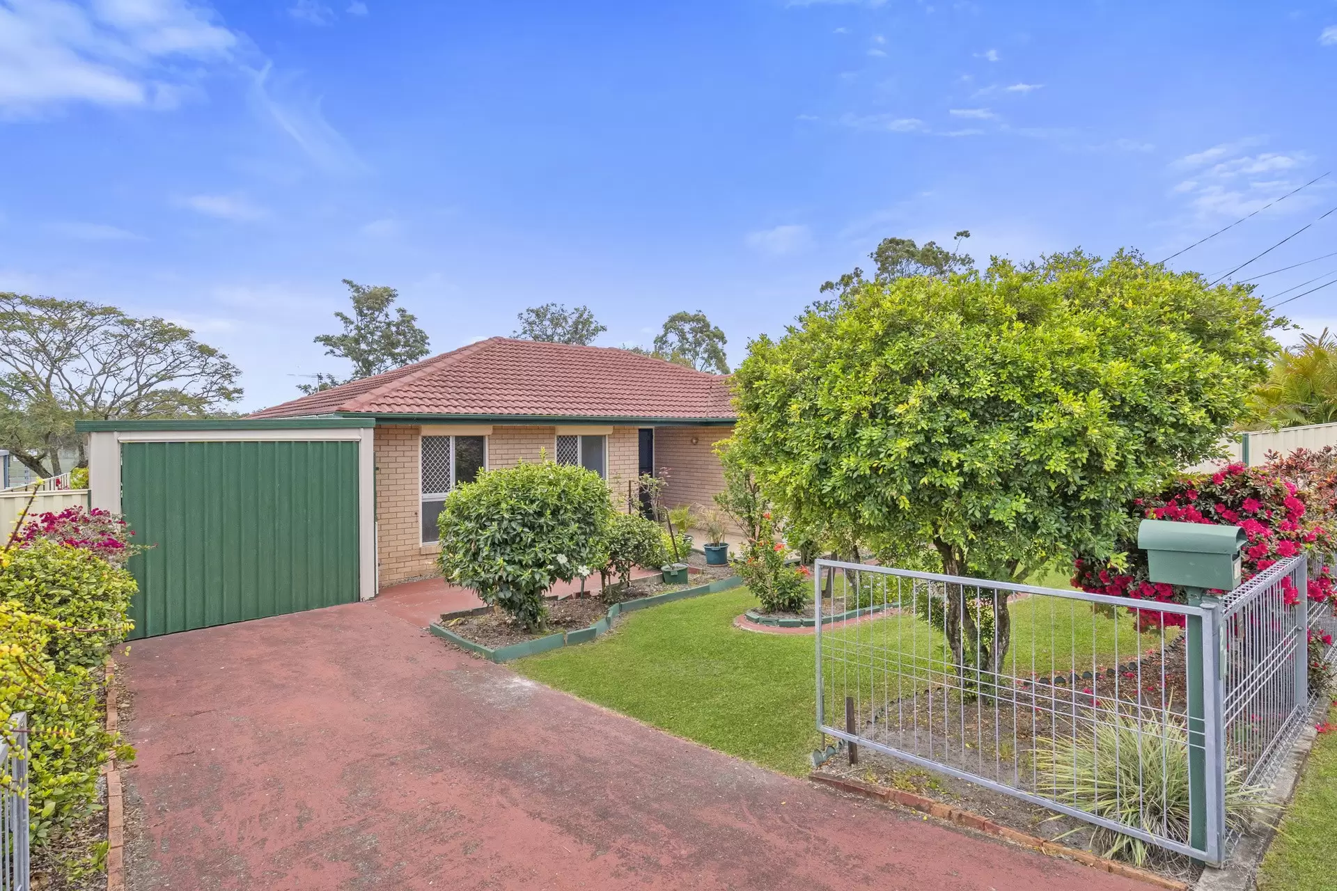 27 Diana Street, Capalaba Sold by Queensland Sotheby's International Realty - image 1