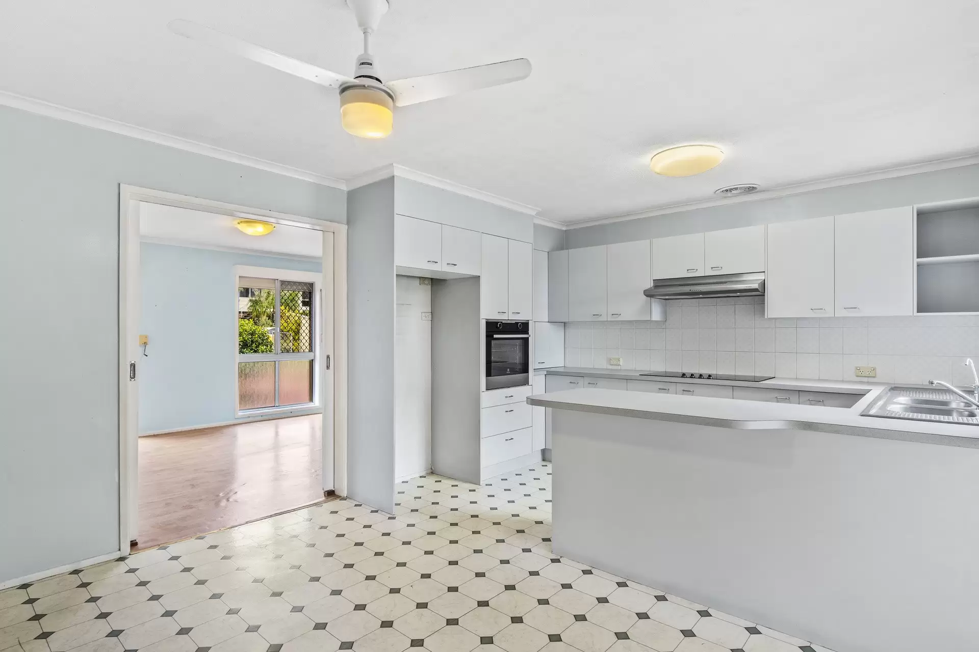 27 Diana Street, Capalaba Sold by  - image 1
