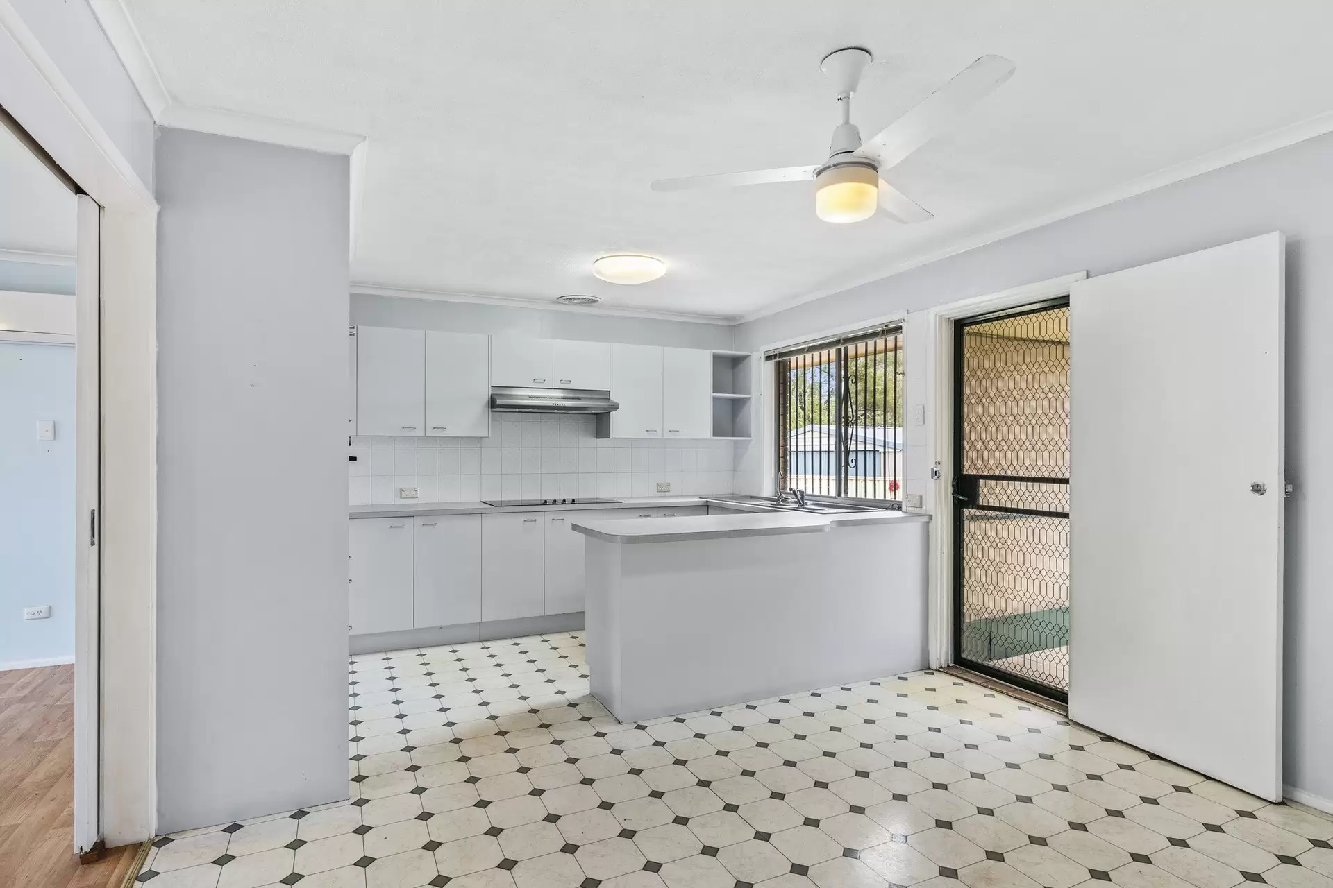 27 Diana Street, Capalaba Sold by  - image 1