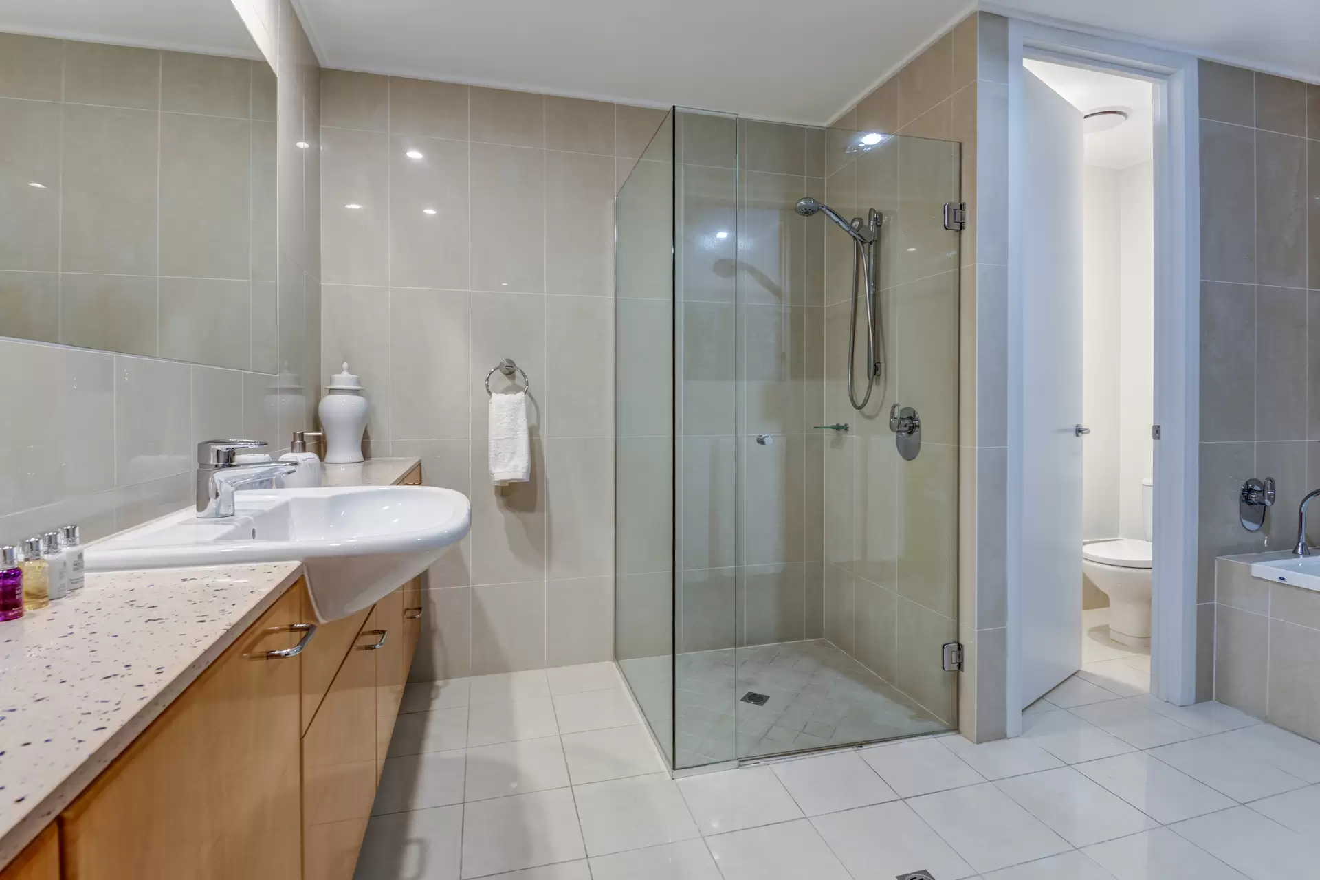 Pavillions 5, 1 Airport Drive, Hamilton Island For Sale by Queensland Sotheby's International Realty - image 1