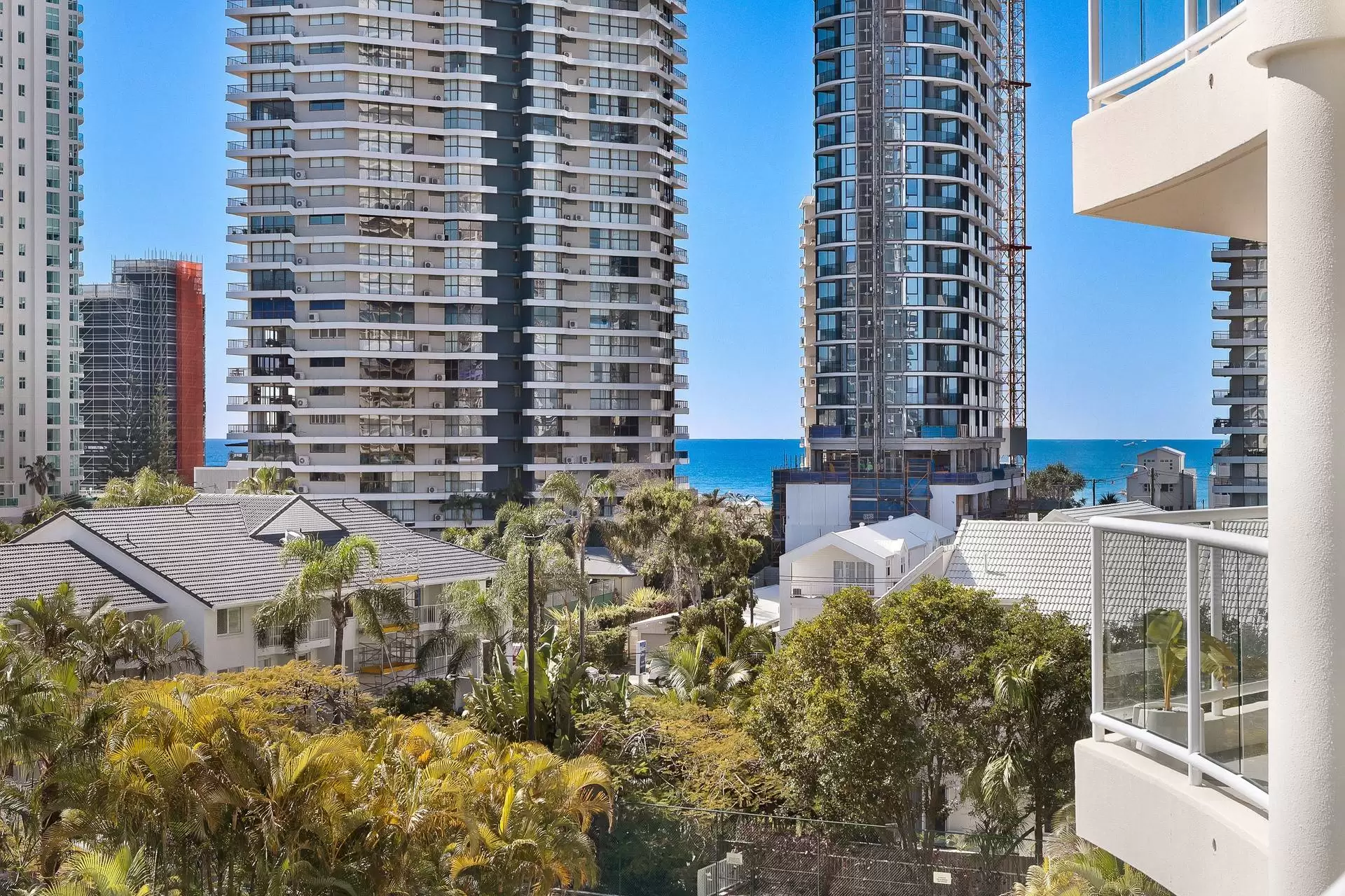 20/15 Breaker Street, Main Beach Sold by Queensland Sotheby's International Realty - image 1