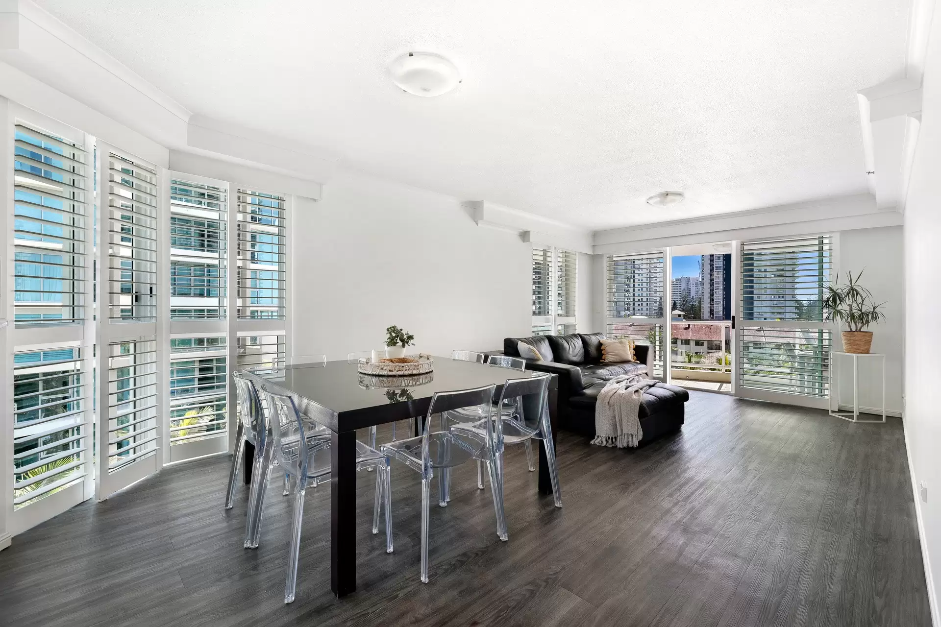 20/15 Breaker Street, Main Beach Sold by Queensland Sotheby's International Realty - image 1