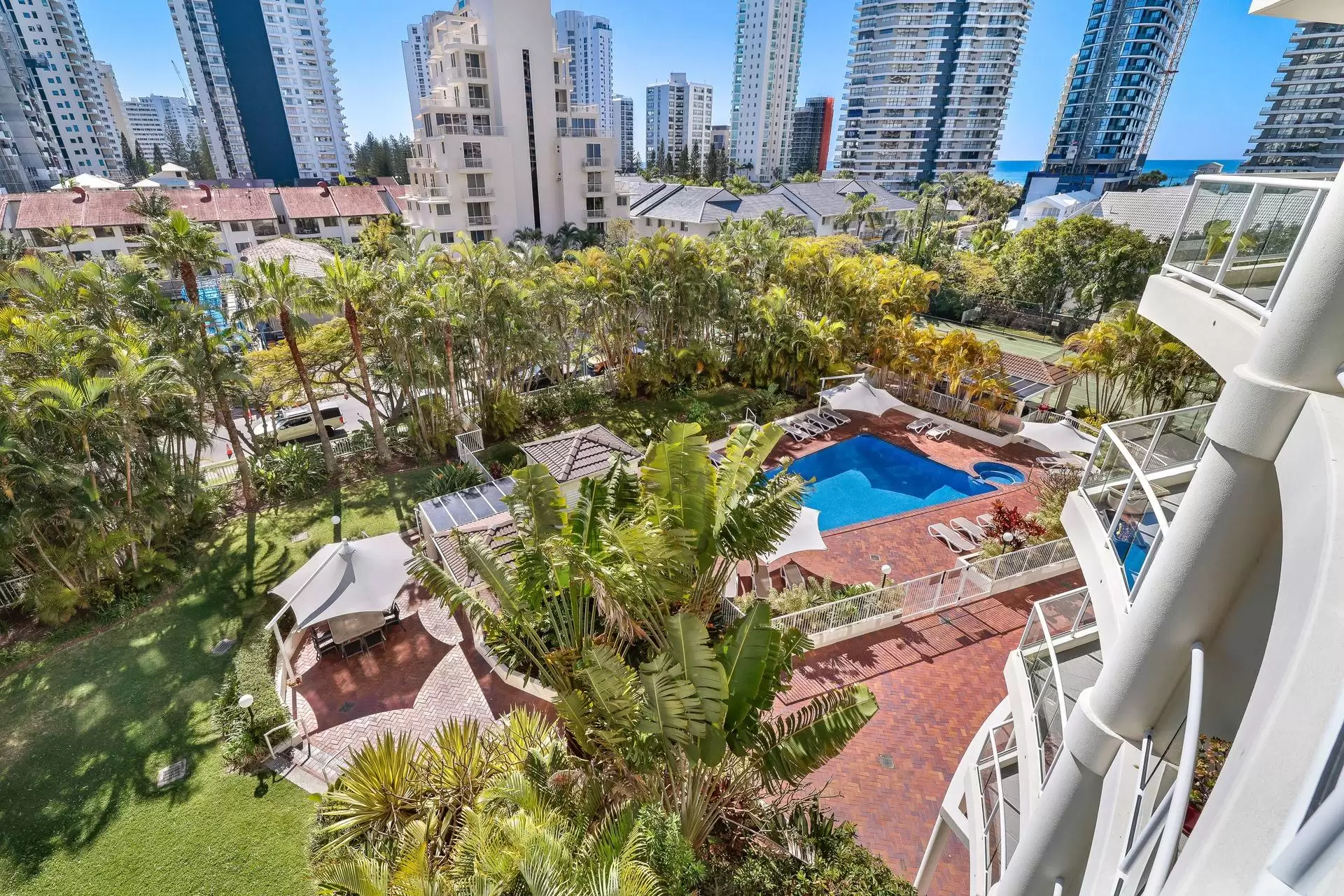 20/15 Breaker Street, Main Beach Sold by Queensland Sotheby's International Realty - image 1