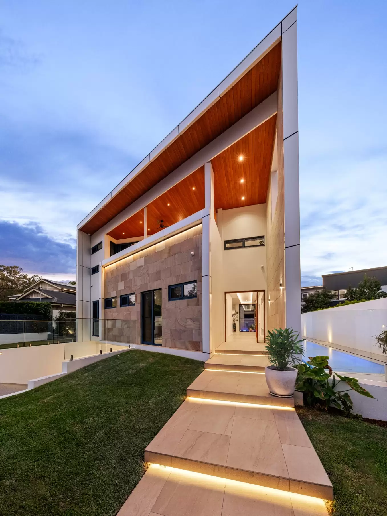 6 Boree Street, Kedron Sold by  - image 1