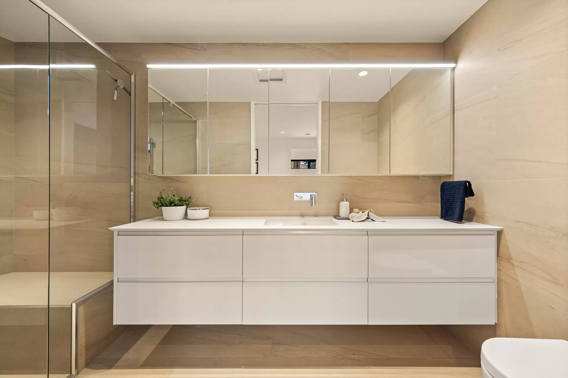 6 Boree Street, Kedron Sold by Queensland Sotheby's International Realty - image 1