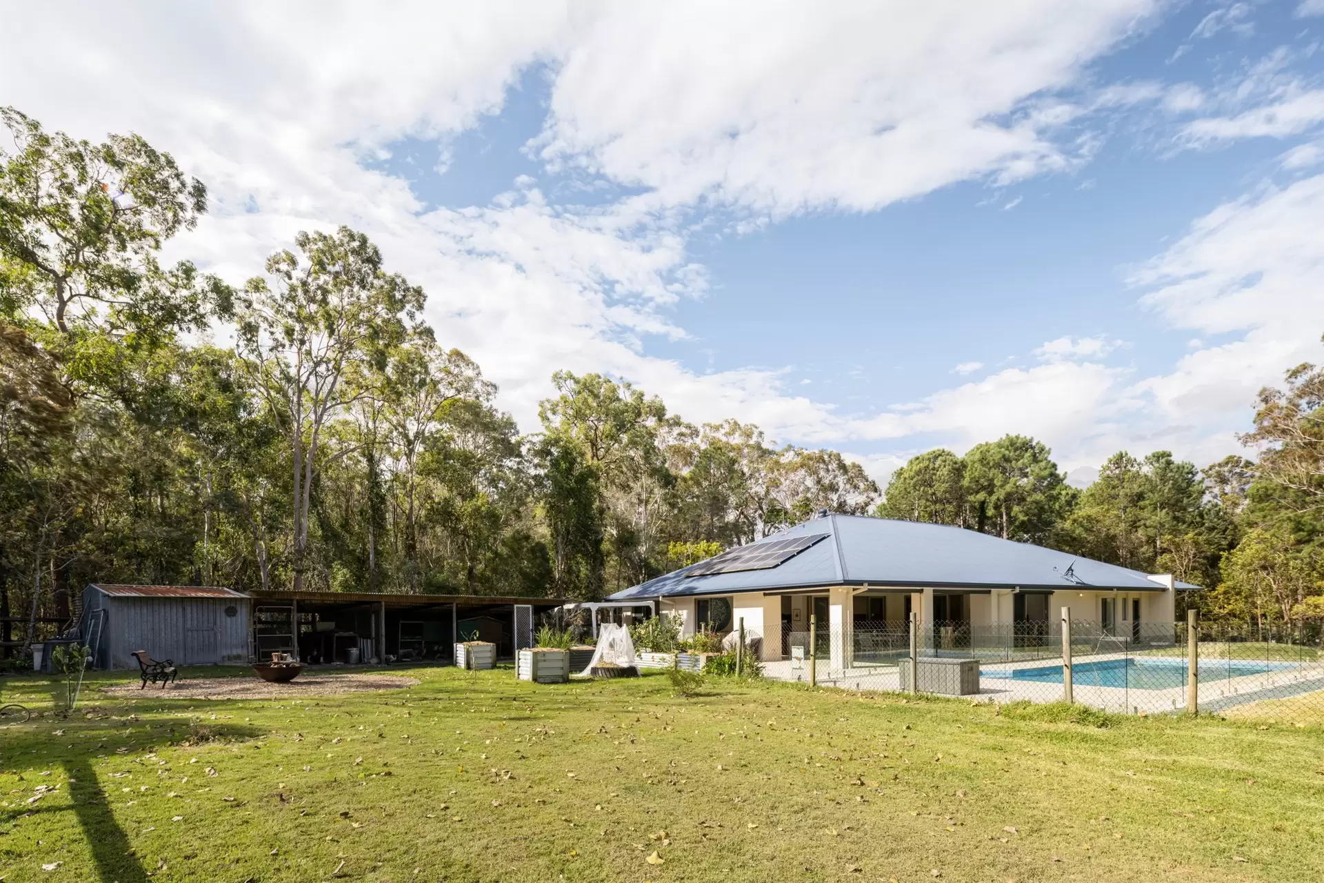 181 Bacton Road, Chandler Sold by Queensland Sotheby's International Realty - image 1