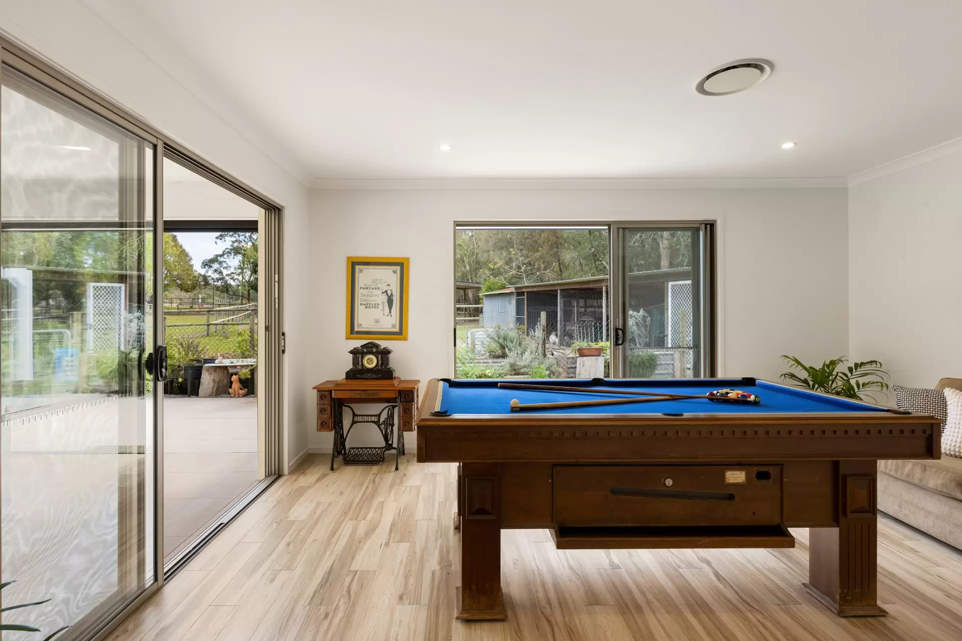 181 Bacton Road, Chandler Sold by Queensland Sotheby's International Realty - image 1