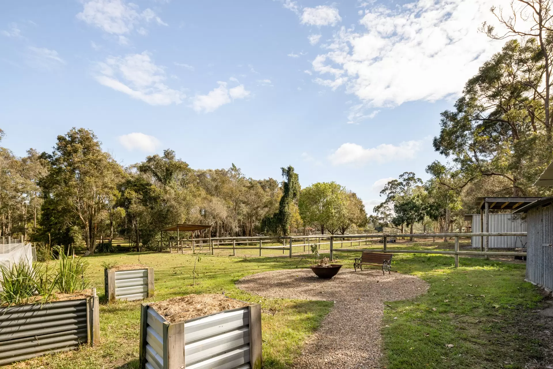 181 Bacton Road, Chandler Sold by Queensland Sotheby's International Realty - image 1
