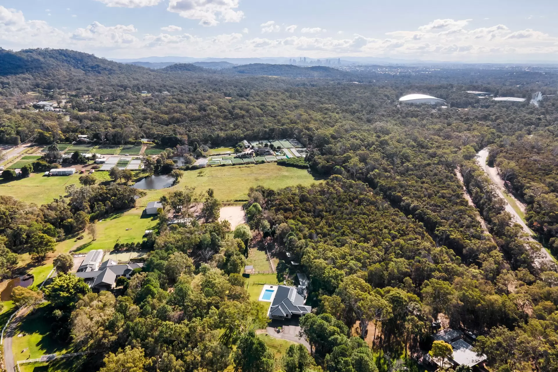 181 Bacton Road, Chandler Sold by Queensland Sotheby's International Realty - image 1