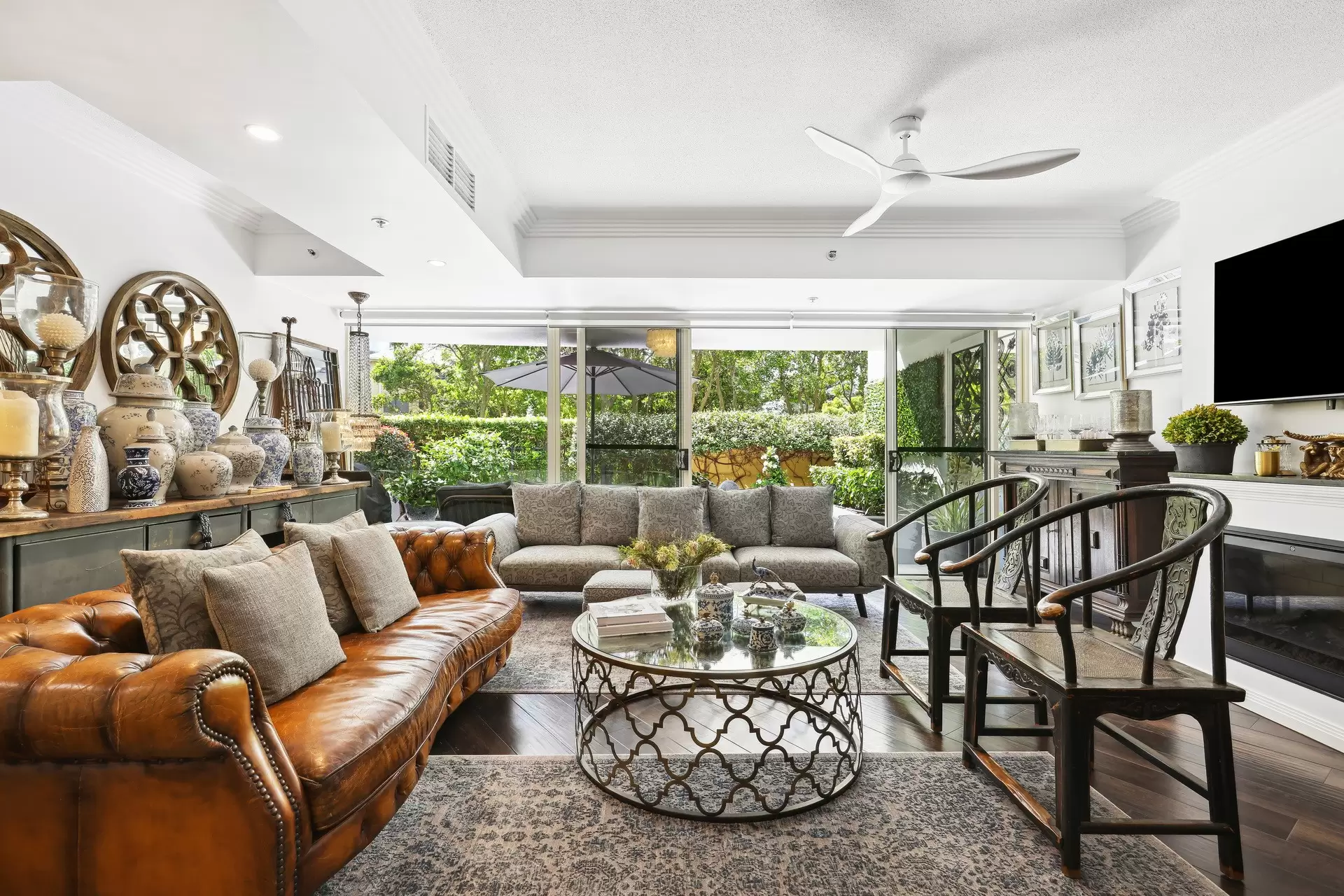 1002/1 Lennie Avenue, Main Beach Sold by Queensland Sotheby's International Realty - image 1