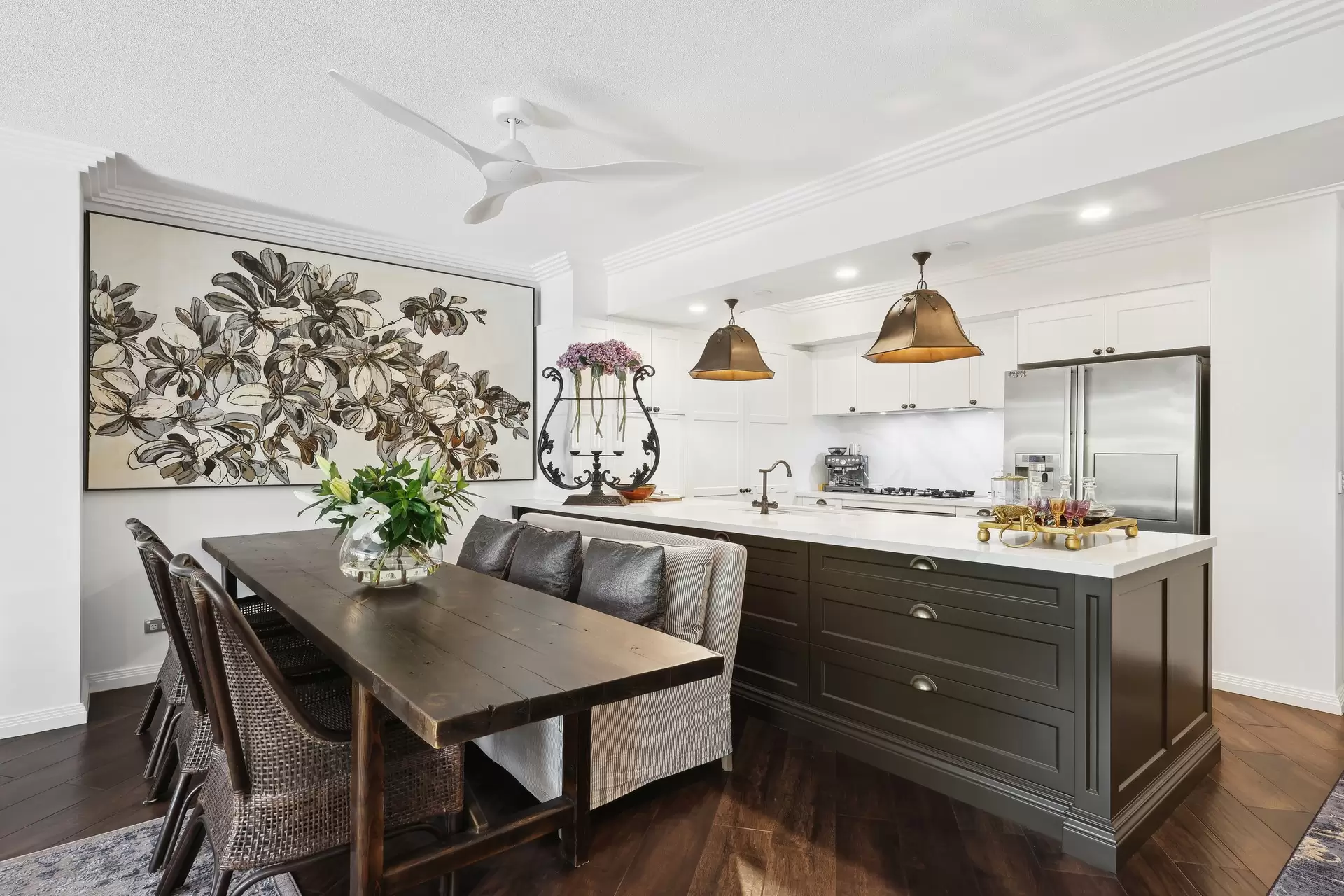 1002/1 Lennie Avenue, Main Beach Sold by Queensland Sotheby's International Realty - image 1