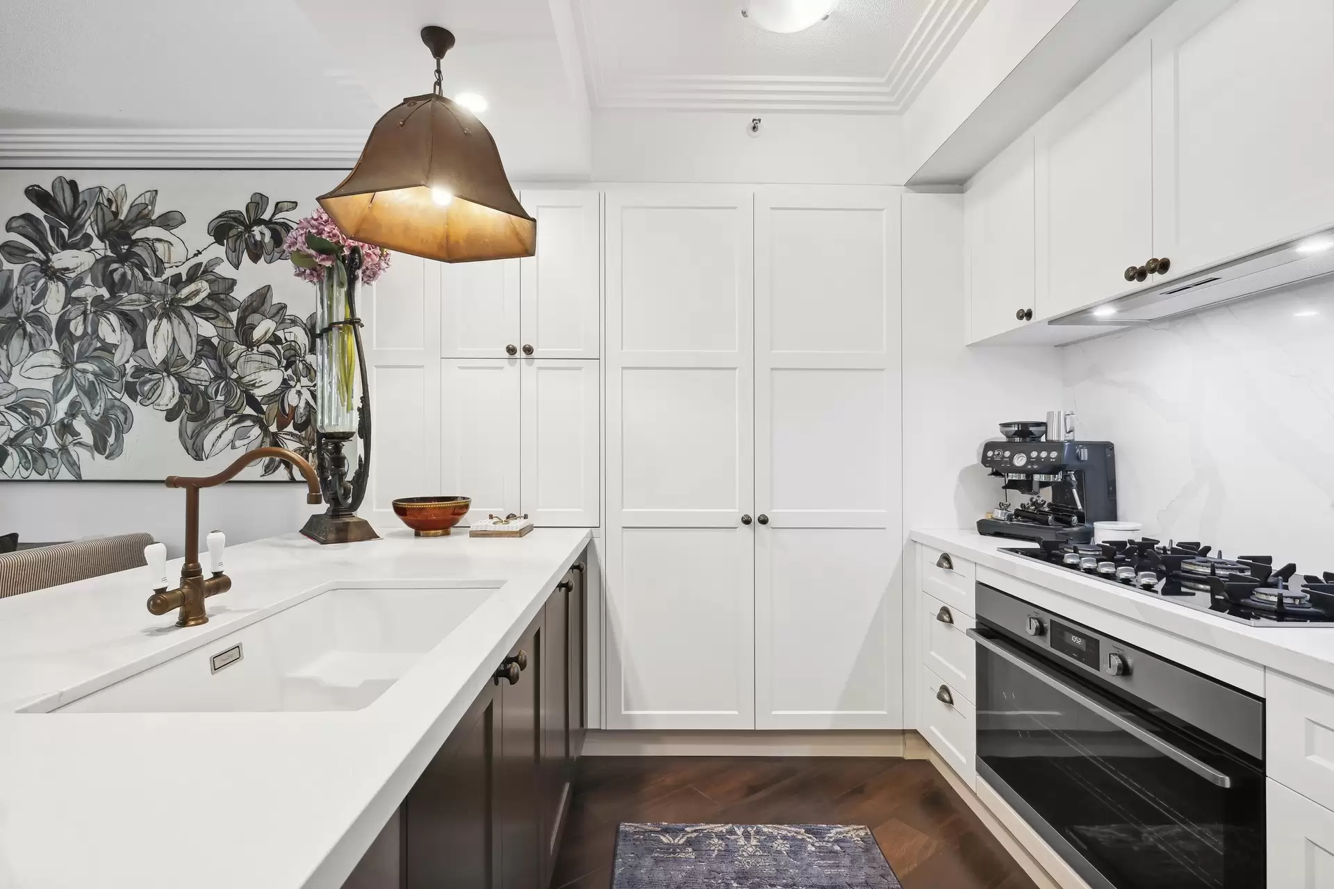 1002/1 Lennie Avenue, Main Beach Sold by Queensland Sotheby's International Realty - image 1