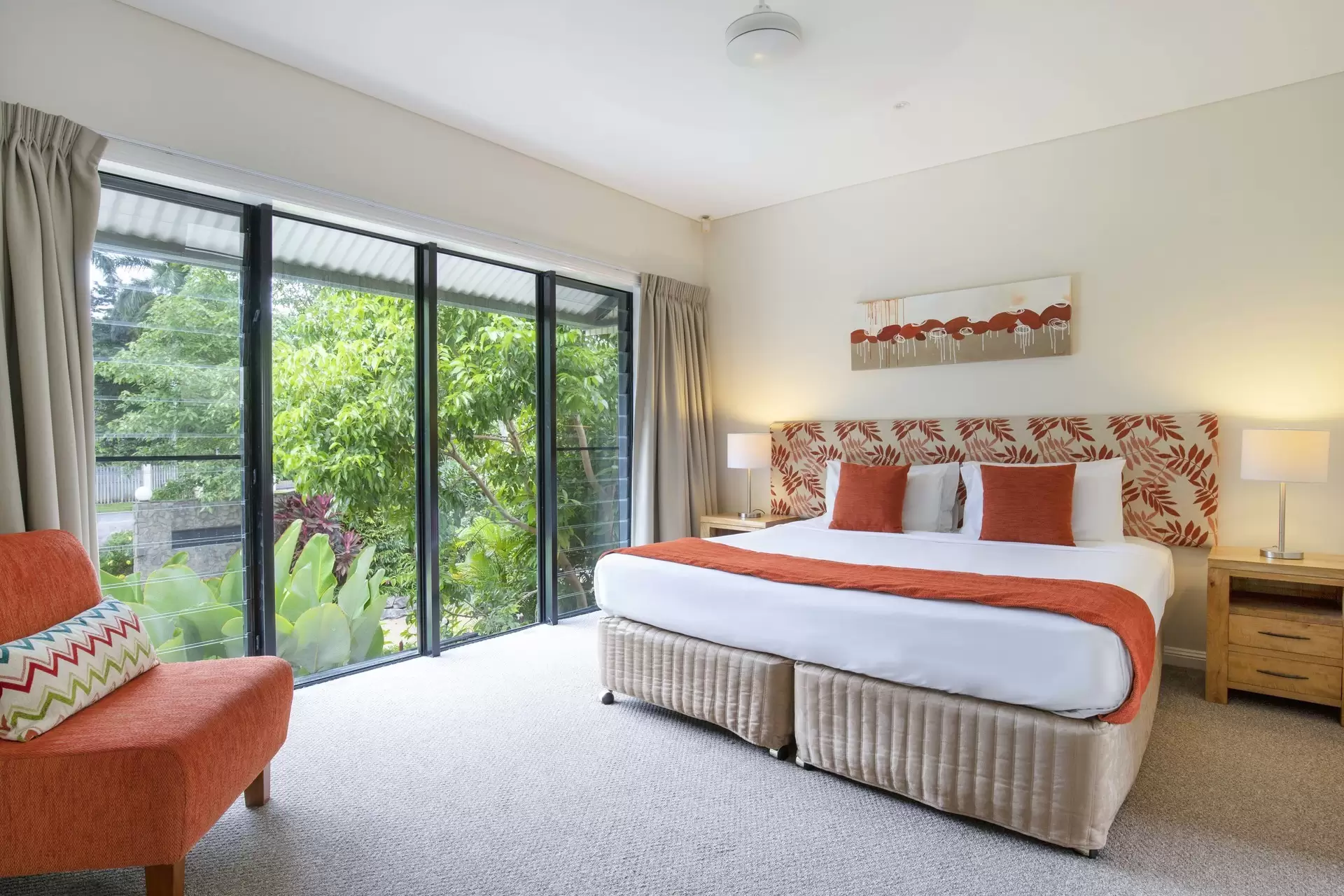 7/11-17 St Crispins Avenue, Port Douglas Sold by  - image 1