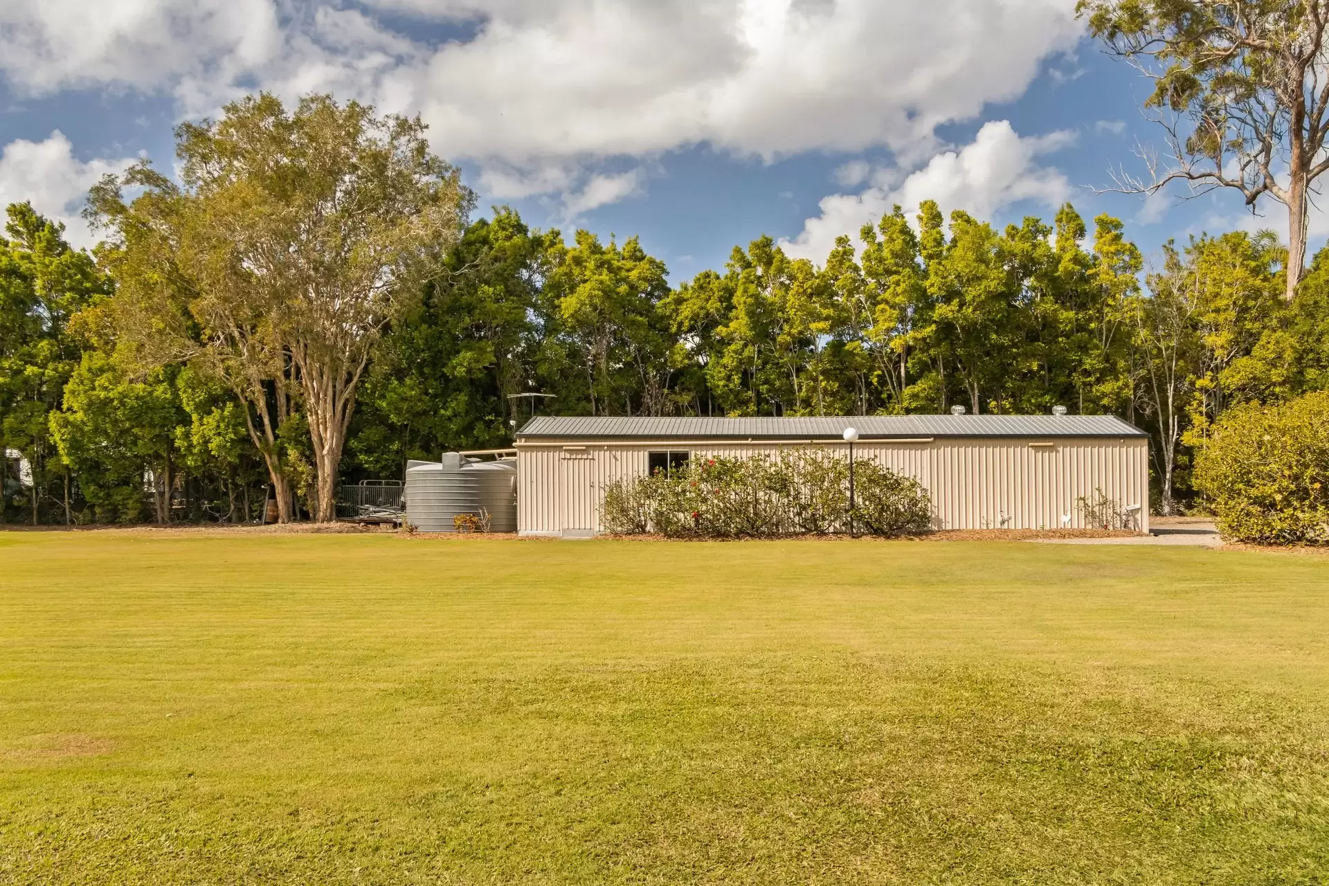 170 Boston Road, Belmont Sold by Queensland Sotheby's International Realty - image 1