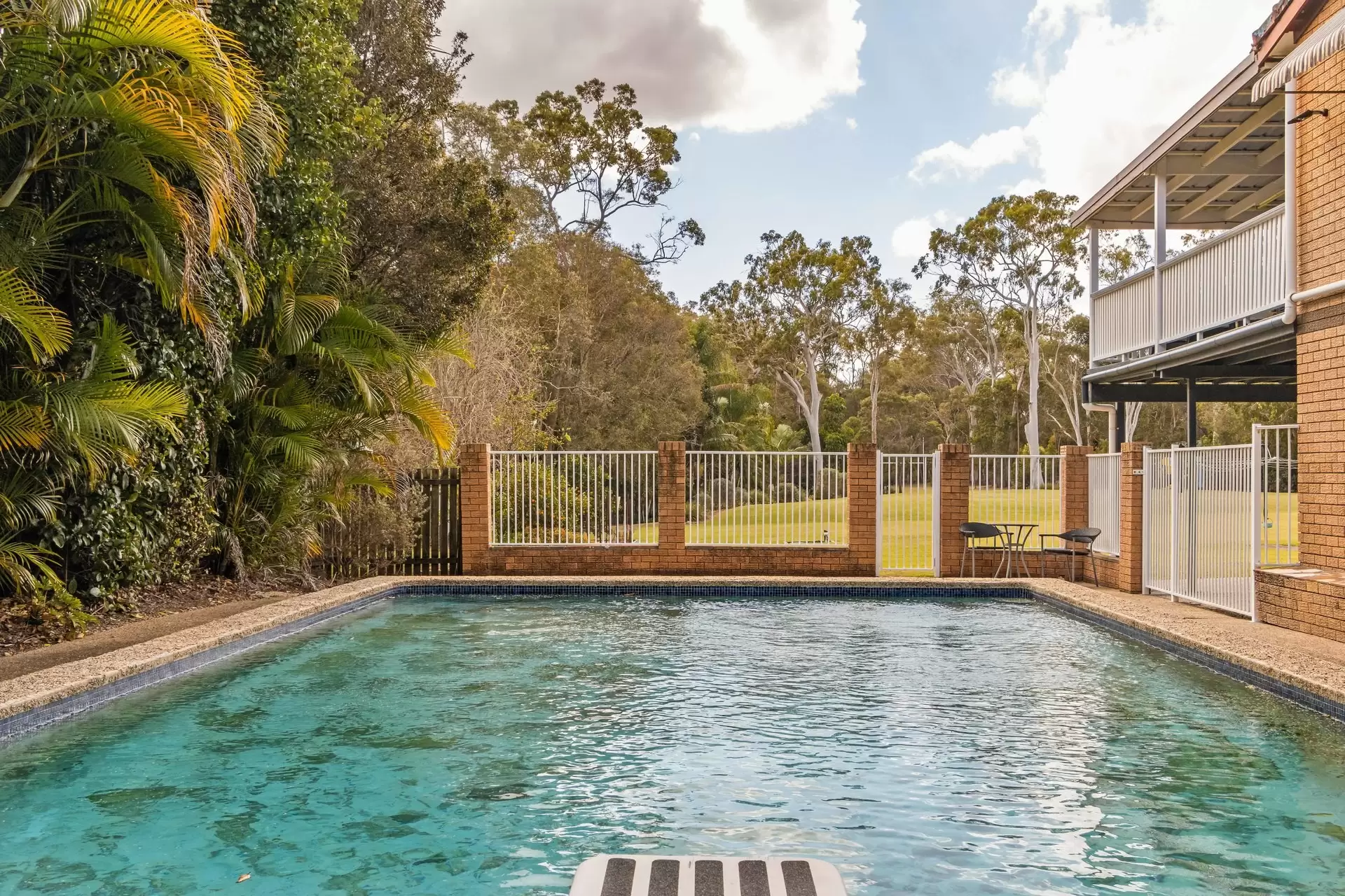 170 Boston Road, Belmont Sold by Queensland Sotheby's International Realty - image 1