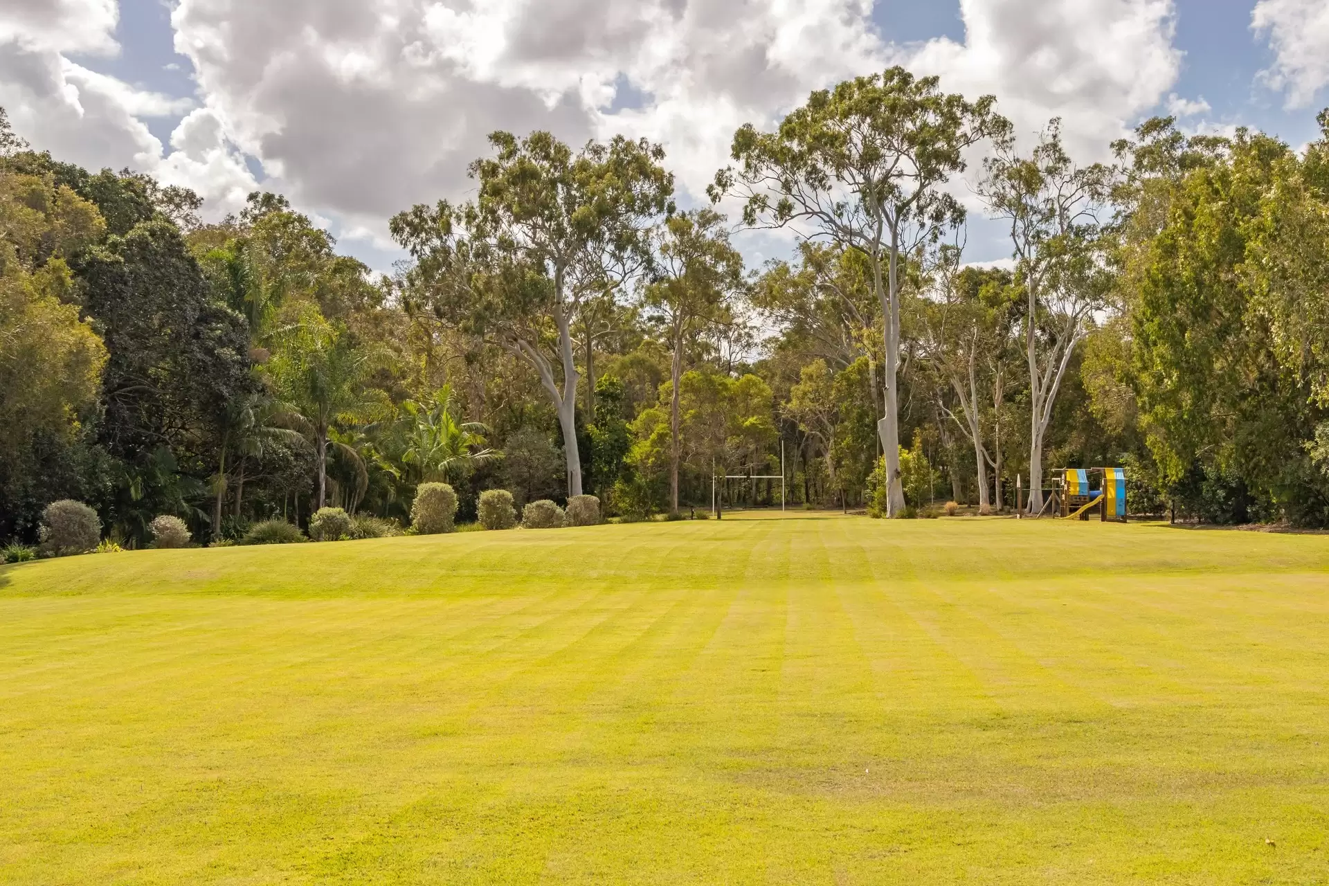 170 Boston Road, Belmont Sold by Queensland Sotheby's International Realty - image 1
