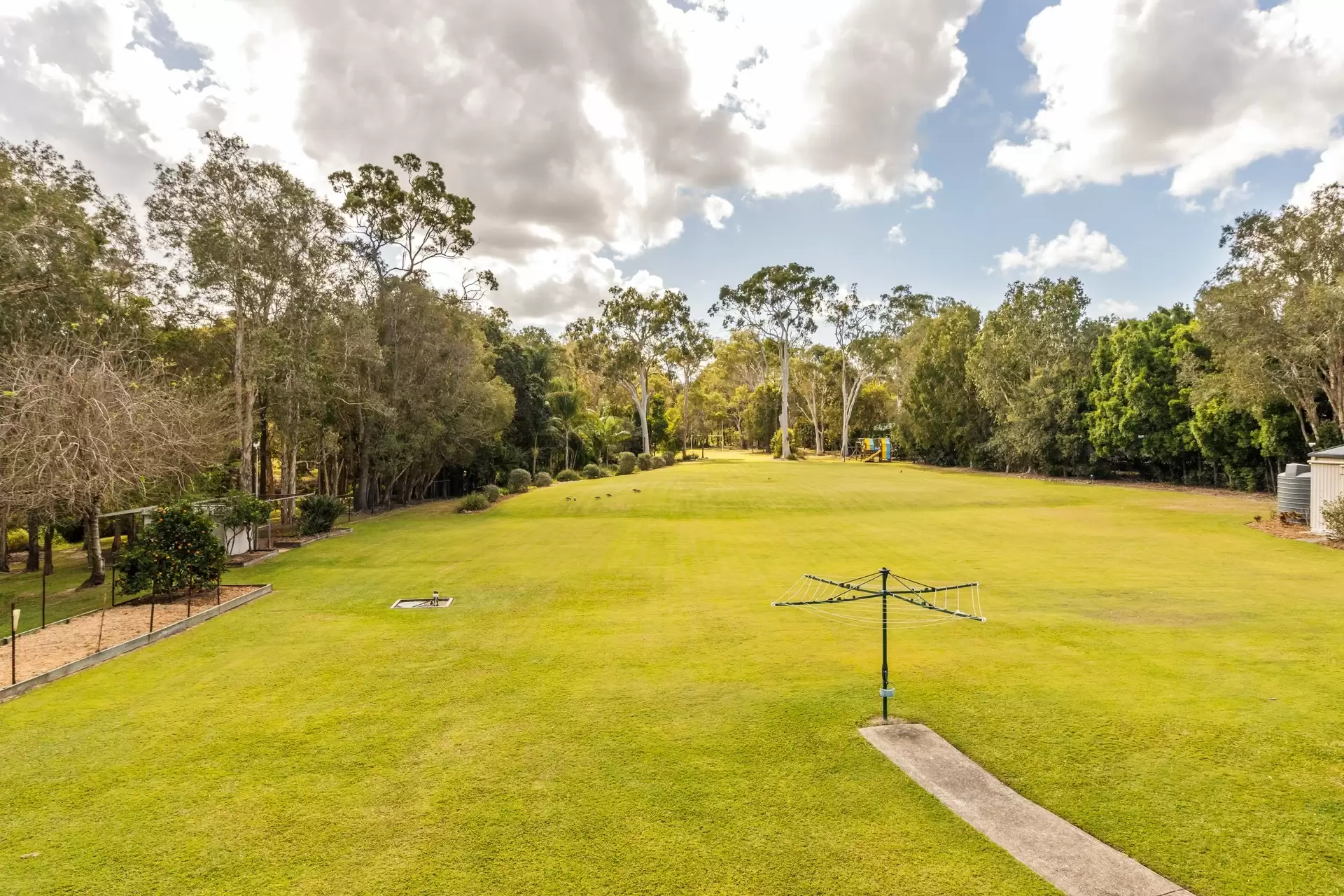 170 Boston Road, Belmont Sold by Queensland Sotheby's International Realty - image 1