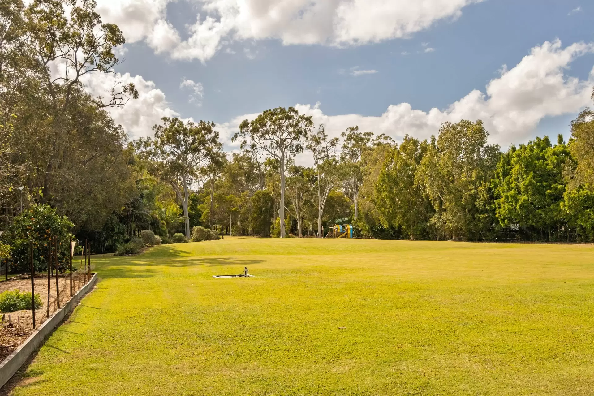 170 Boston Road, Belmont Sold by Queensland Sotheby's International Realty - image 1