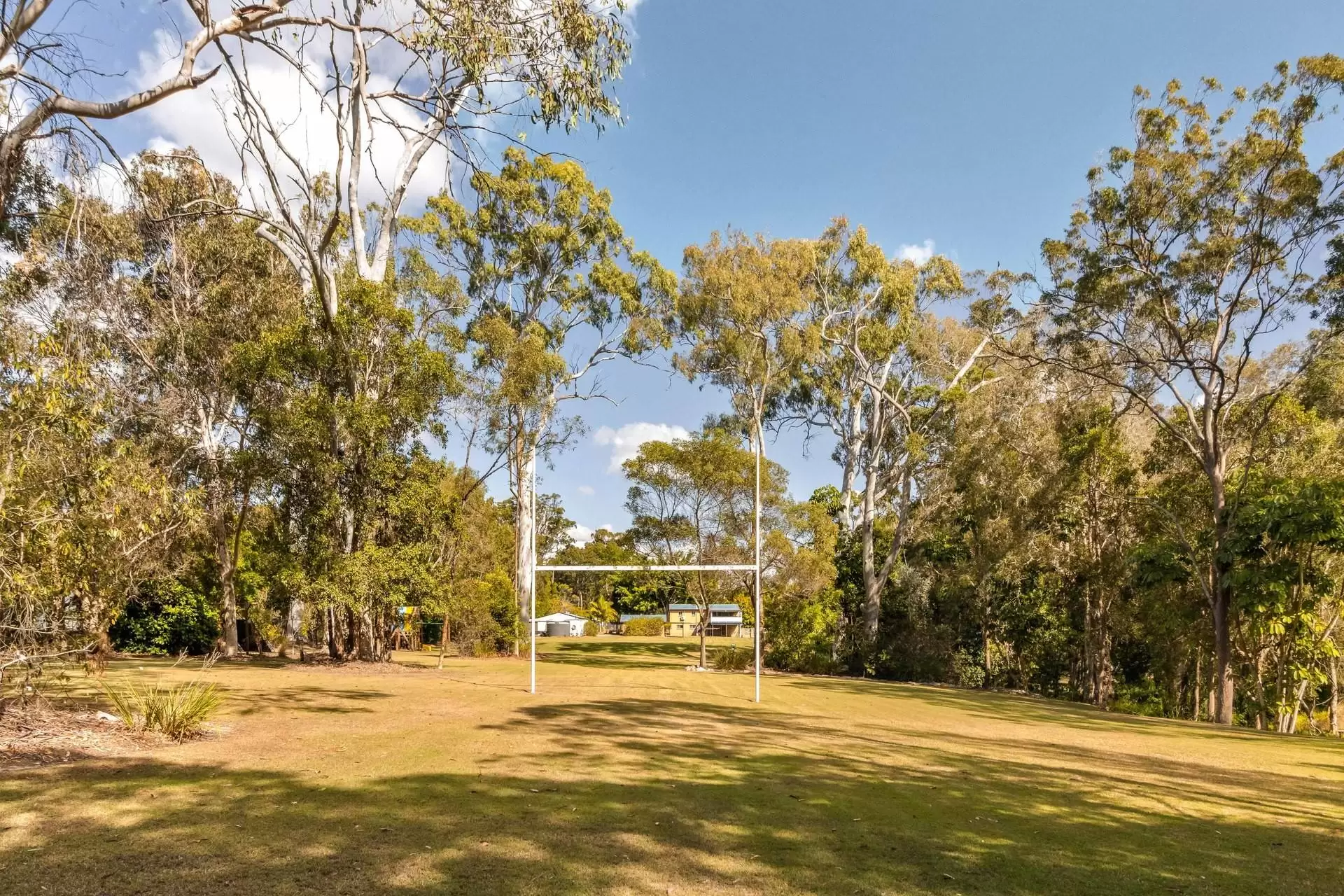 170 Boston Road, Belmont Sold by Queensland Sotheby's International Realty - image 1
