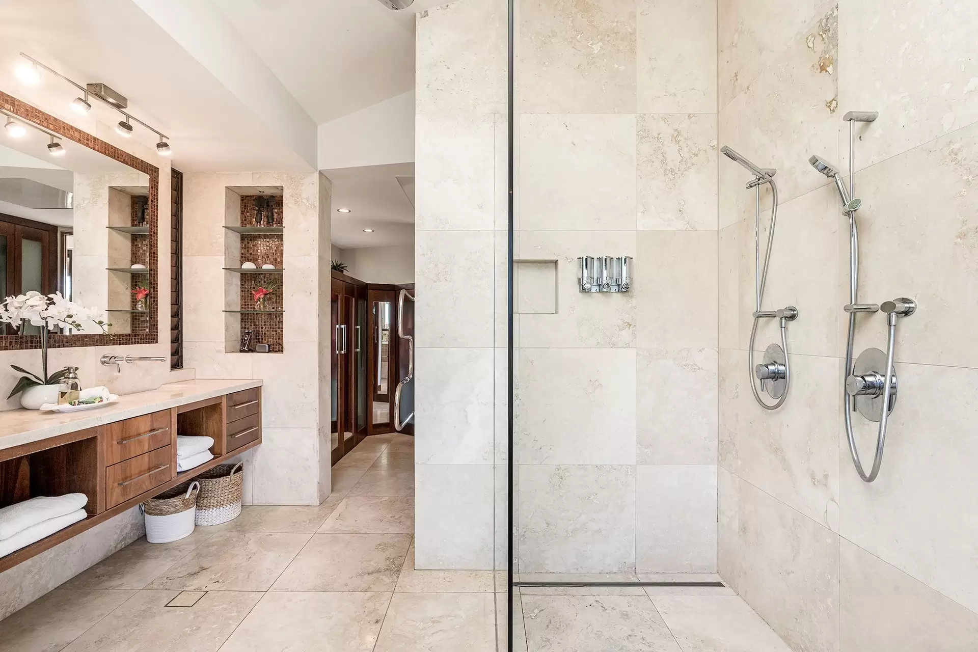 43 Esplanade, Garners Beach Sold by Queensland Sotheby's International Realty - image 1