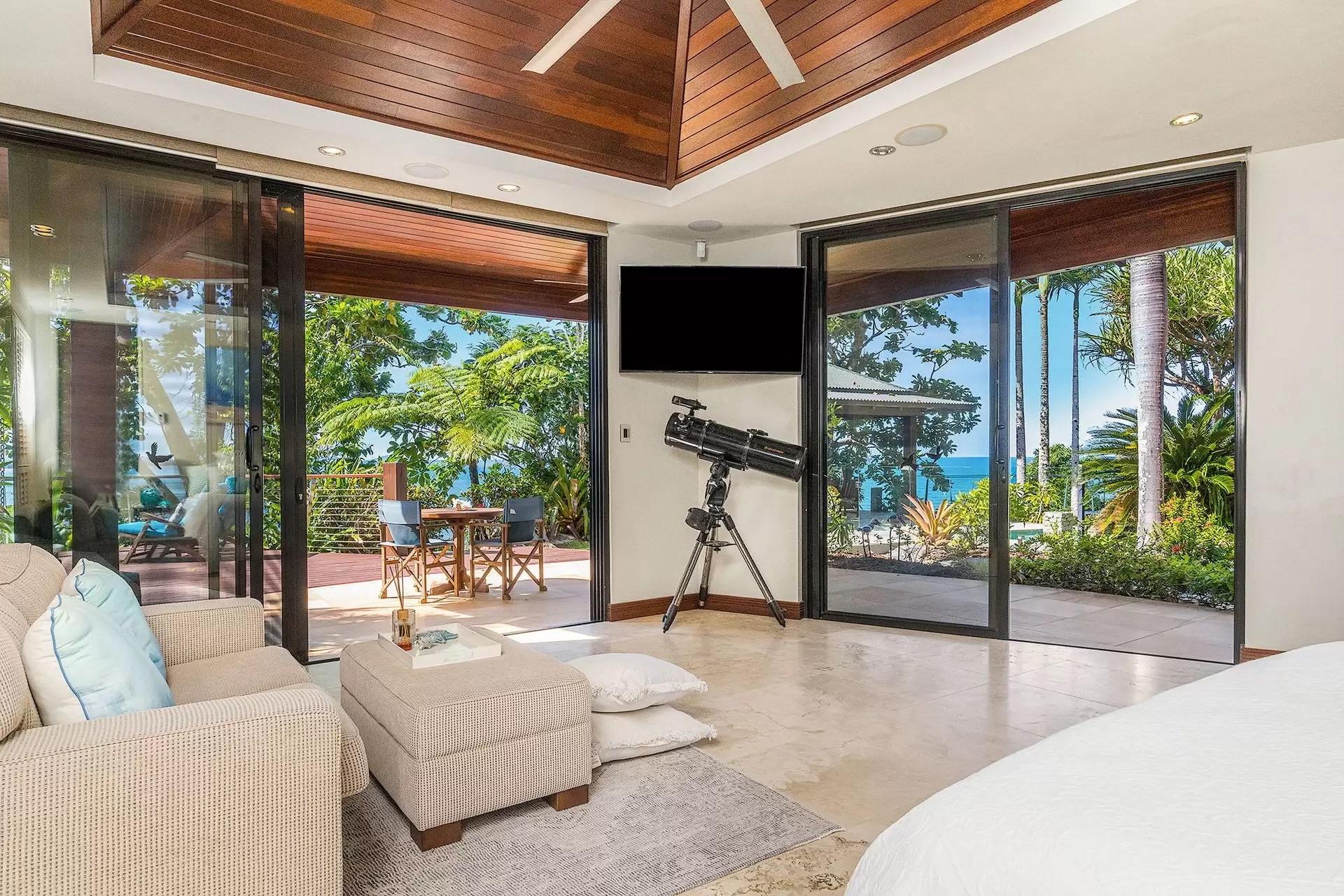 43 Esplanade, Garners Beach Sold by Queensland Sotheby's International Realty - image 1