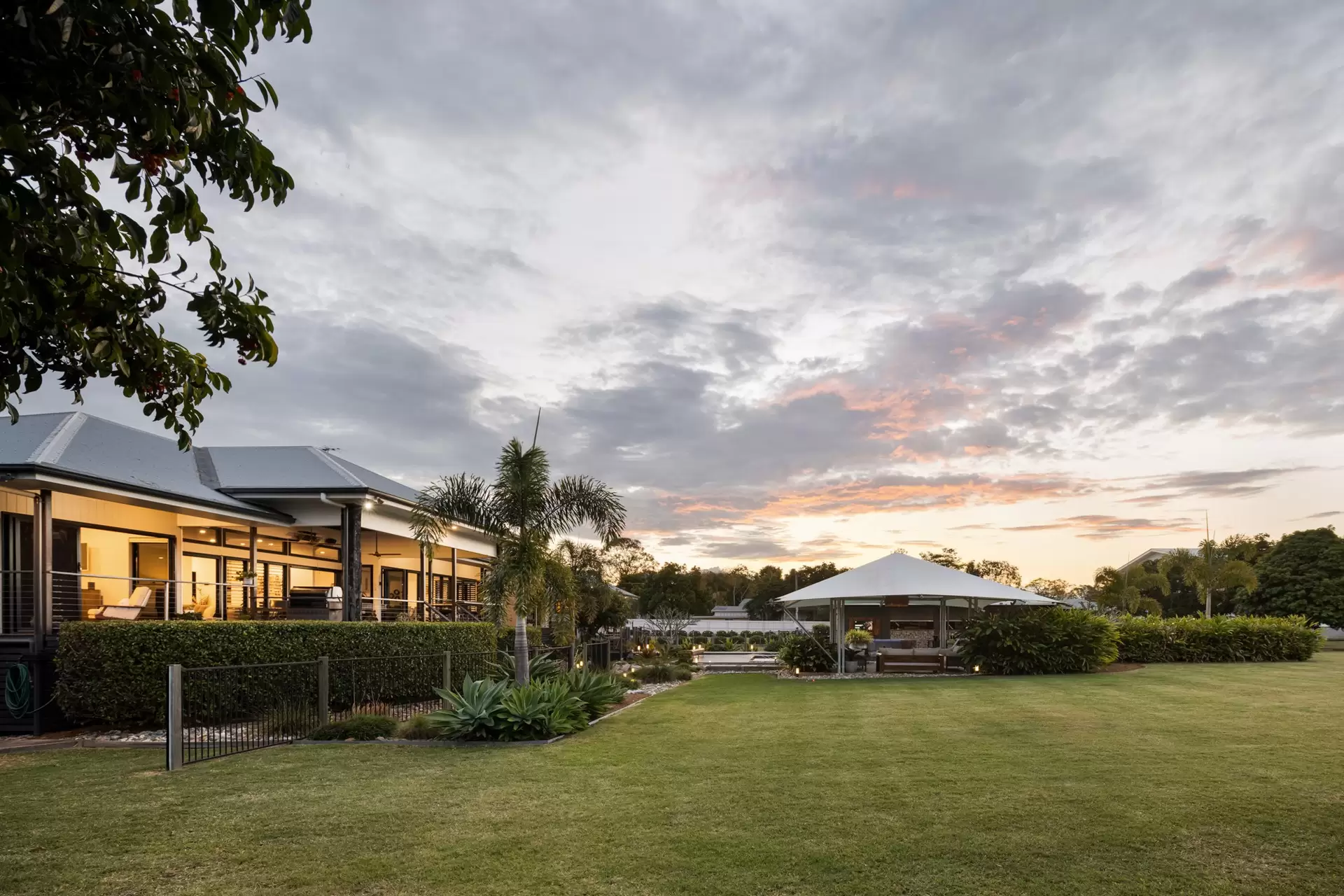 51 St Helens Road, Mitchelton Sold by  - image 1