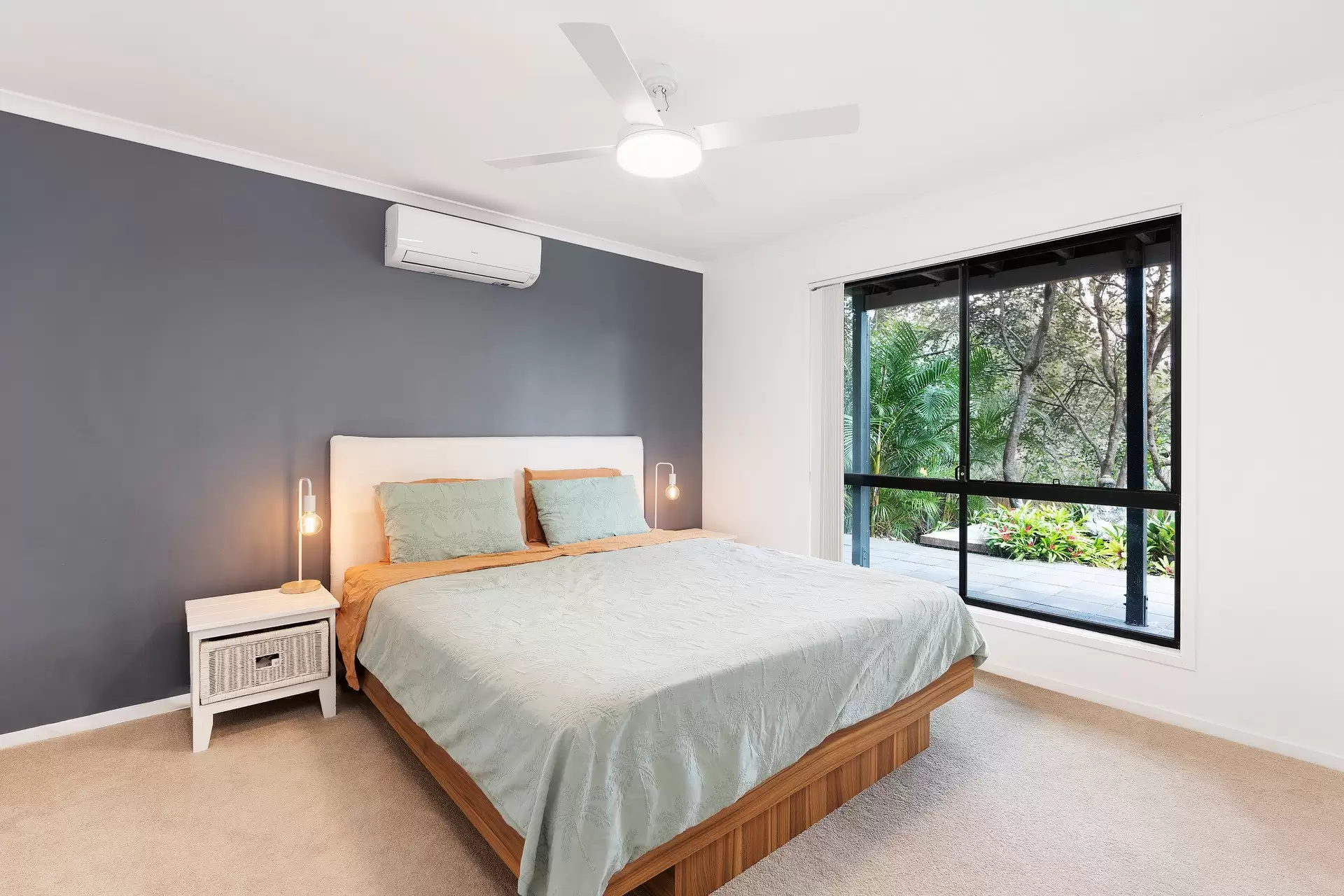 3/17 Advance Place, Sunrise Beach Sold by  - image 1