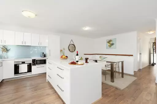 3/17 Advance Place, Sunrise Beach Sold by Queensland Sotheby's International Realty