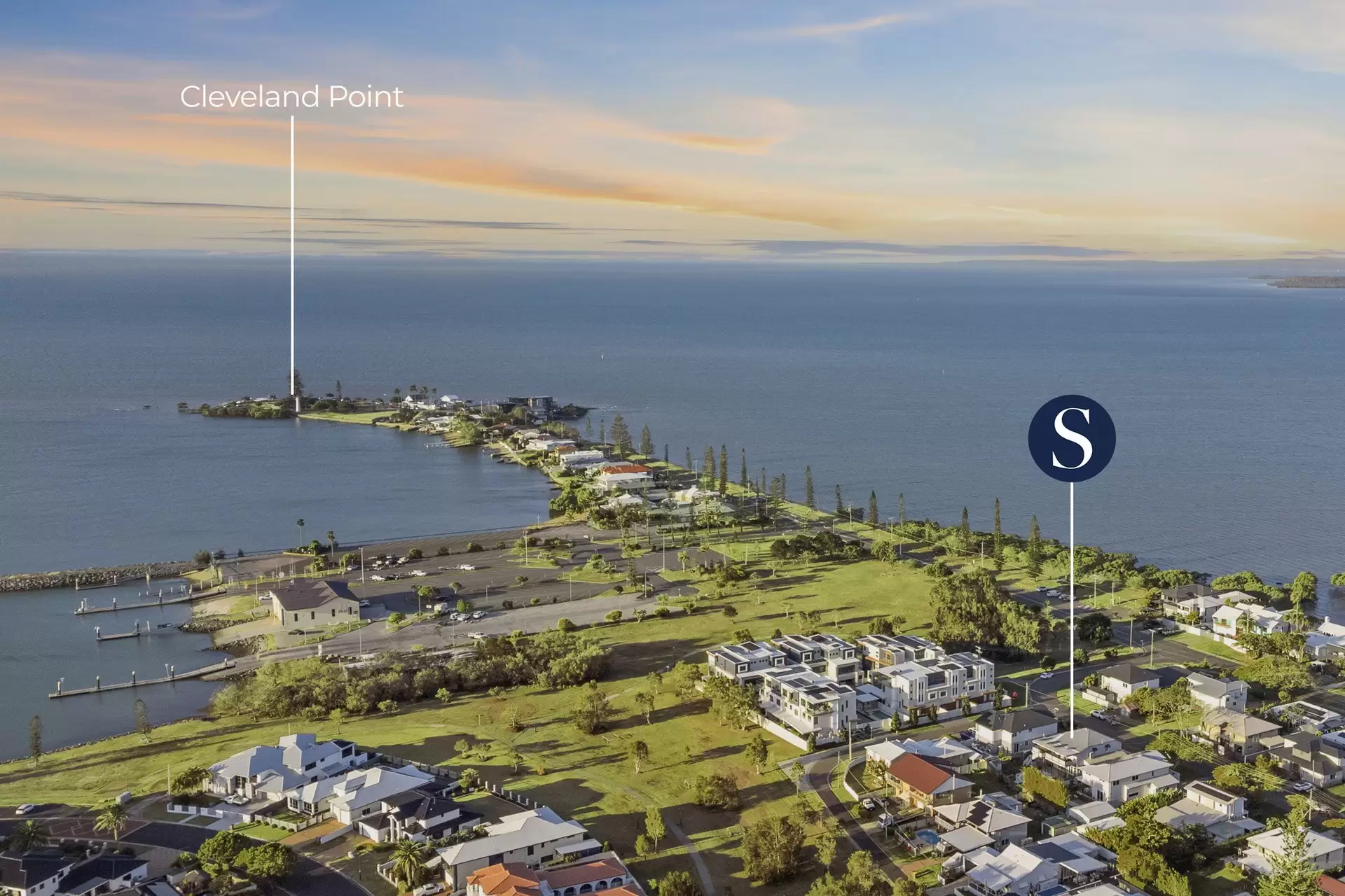44 Little Shore Street, Cleveland Sold by Queensland Sotheby's International Realty - image 1