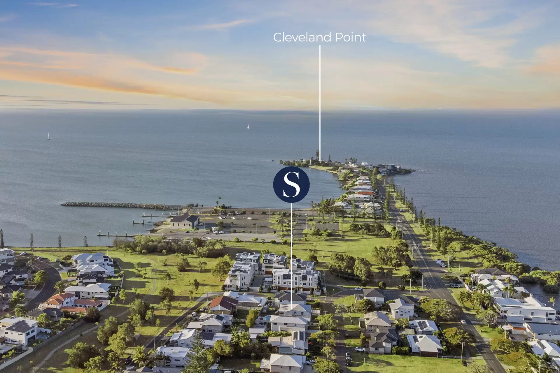 44 Little Shore Street, Cleveland Sold by Queensland Sotheby's International Realty - image 1