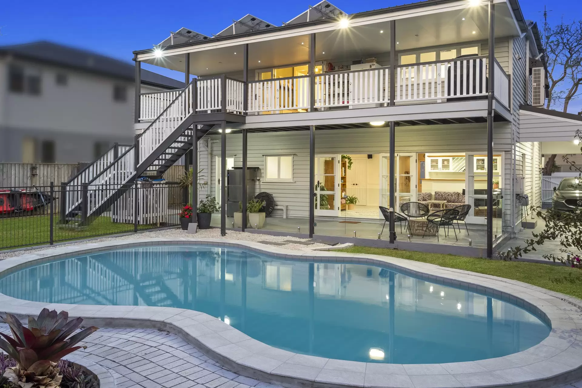 44 Little Shore Street, Cleveland Sold by Queensland Sotheby's International Realty - image 1