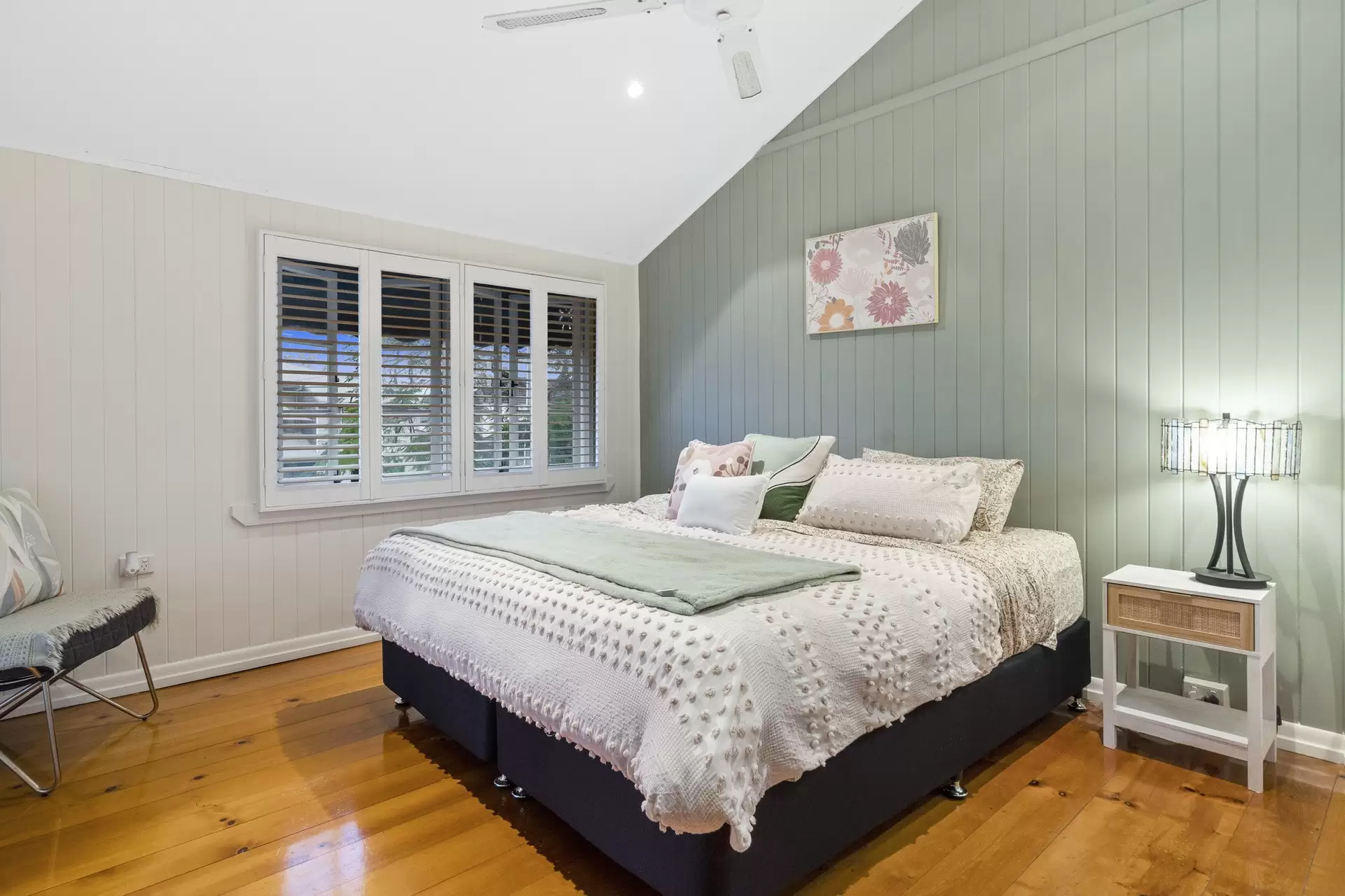 44 Little Shore Street, Cleveland Sold by Queensland Sotheby's International Realty - image 1