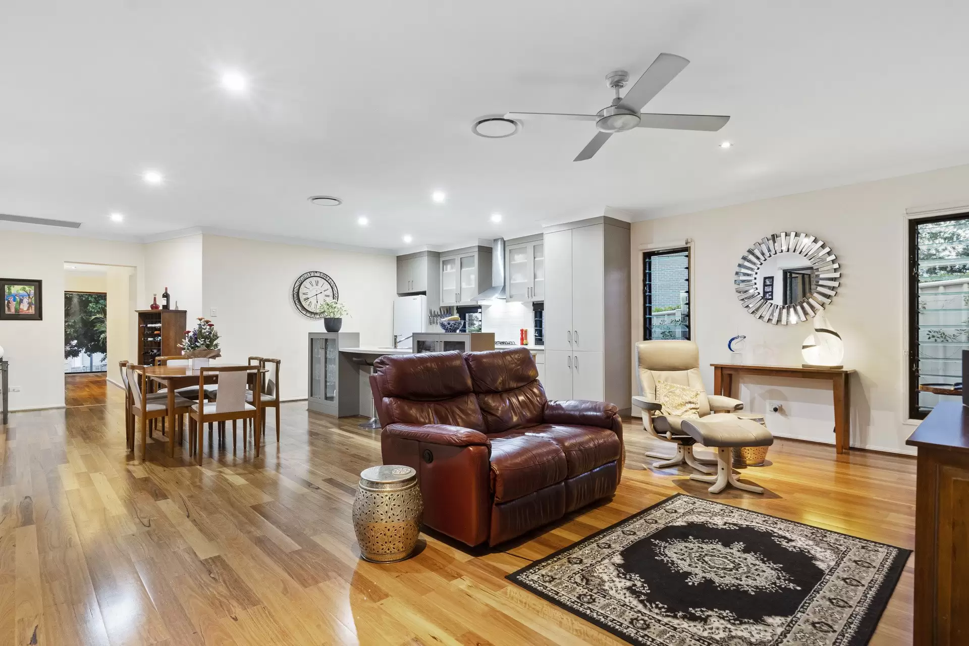 20 Riseborough Terrace, Cleveland Sold by Queensland Sotheby's International Realty - image 1