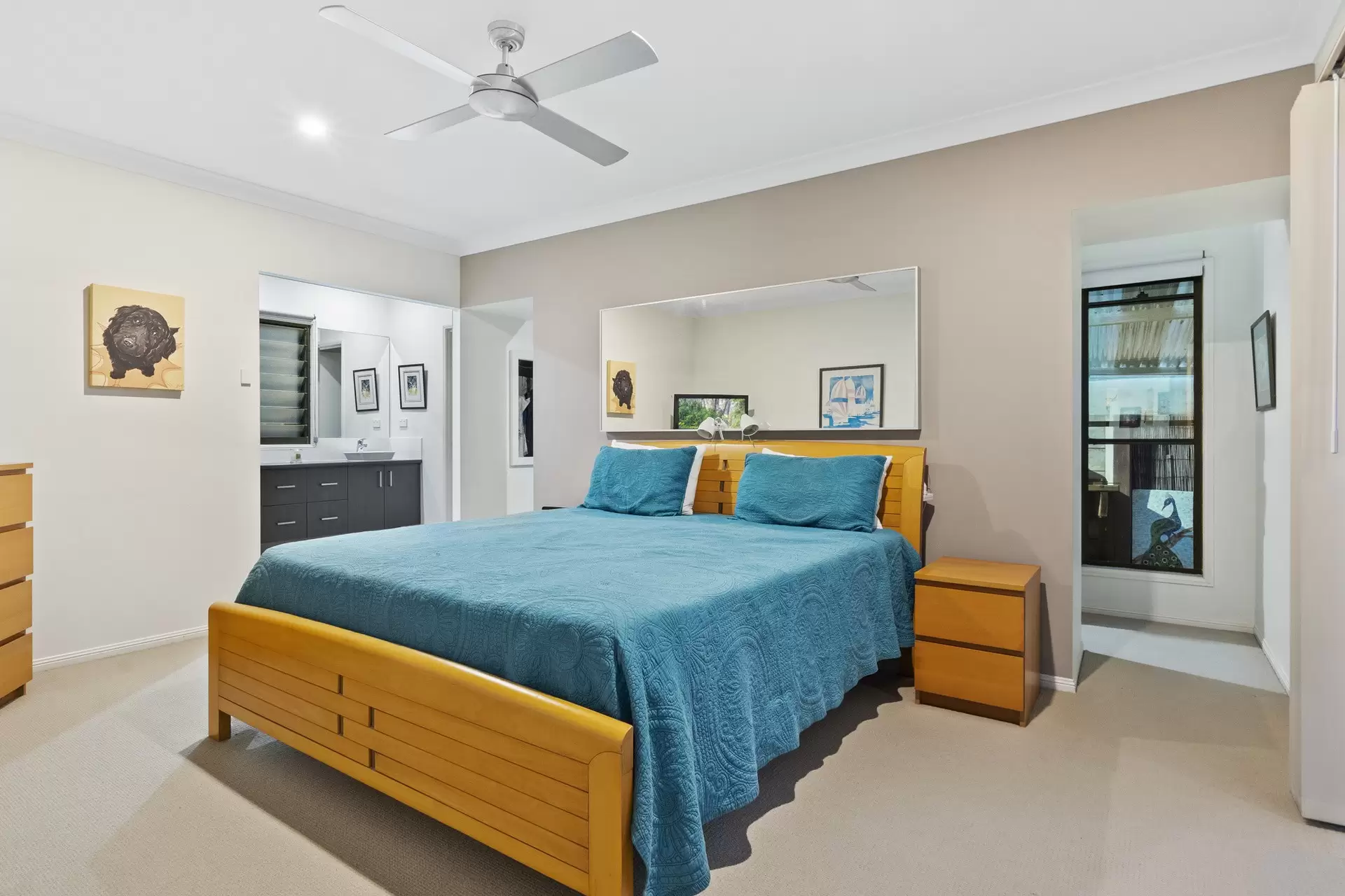 20 Riseborough Terrace, Cleveland Sold by Queensland Sotheby's International Realty - image 1