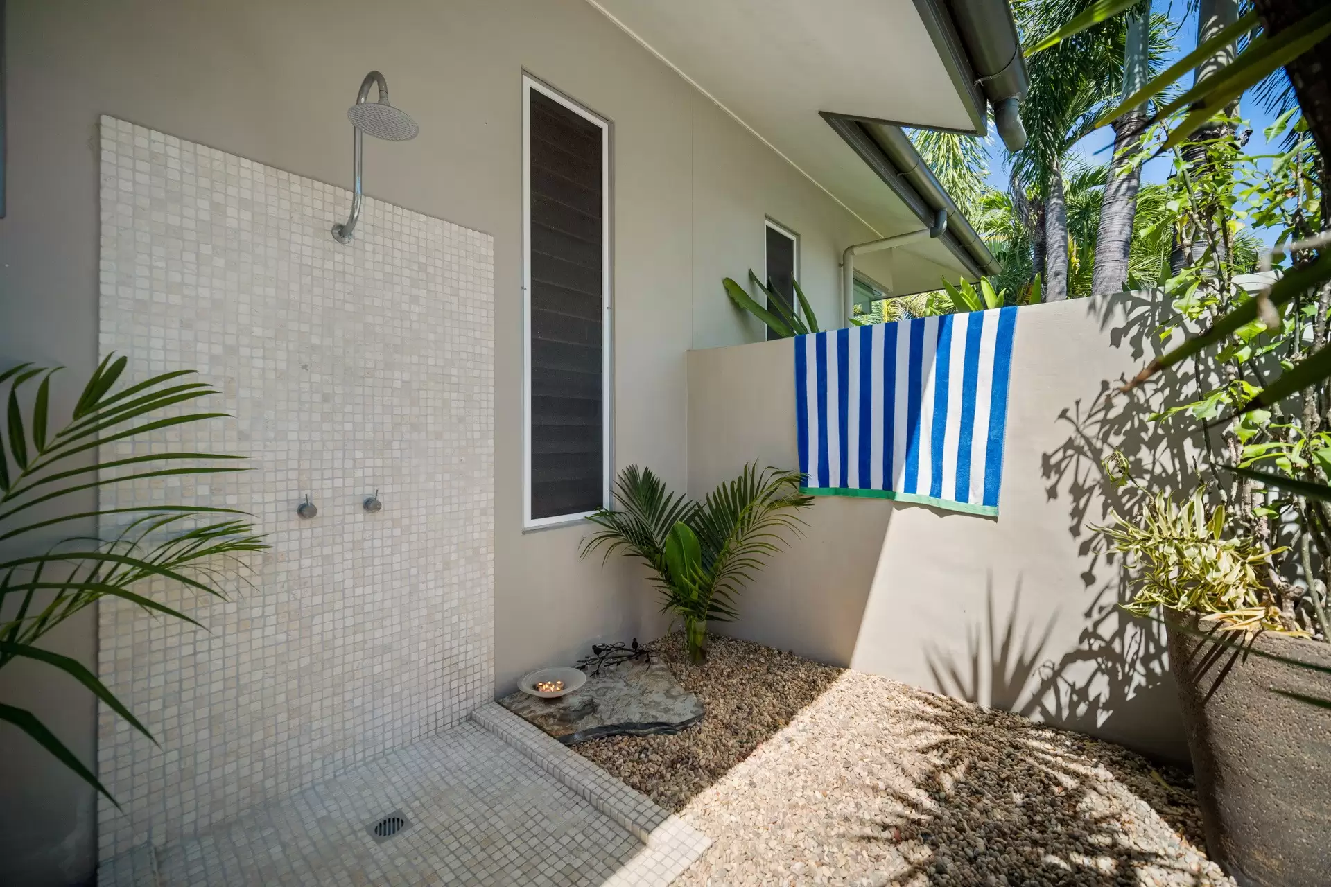 31 Ulysses Avenue, Port Douglas Sold by Queensland Sotheby's International Realty - image 1