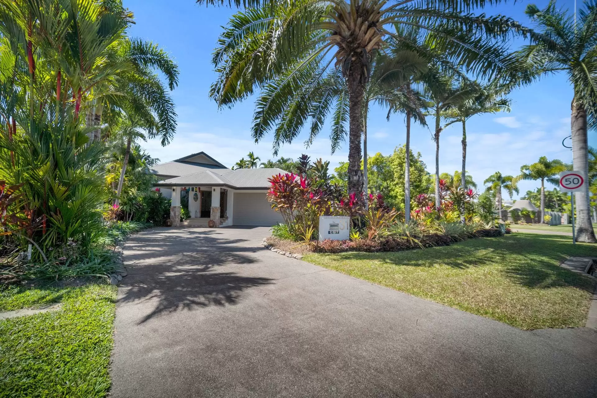 31 Ulysses Avenue, Port Douglas Sold by Queensland Sotheby's International Realty - image 1