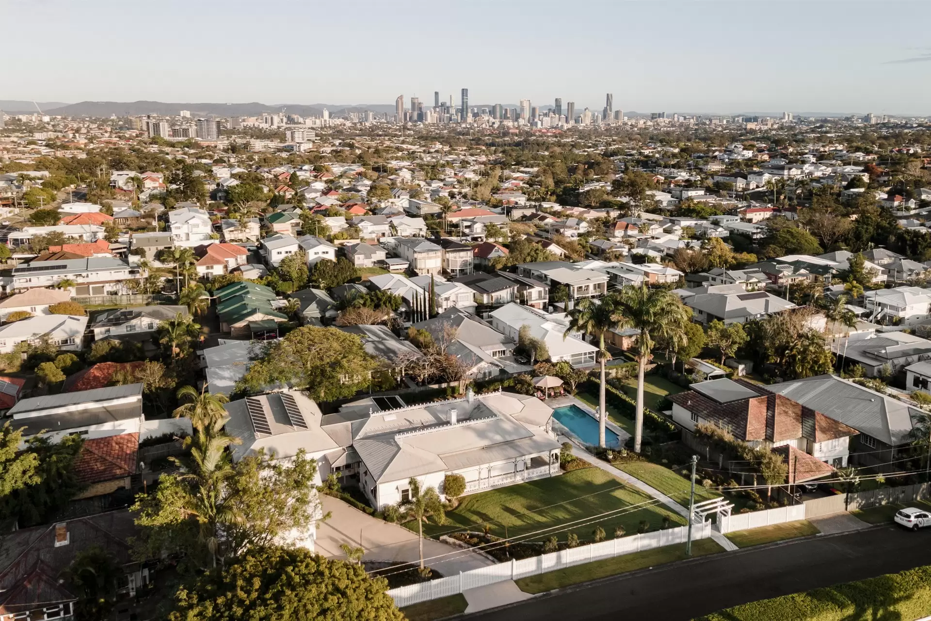 91 Princess Street, Camp Hill Sold by Queensland Sotheby's International Realty - image 1