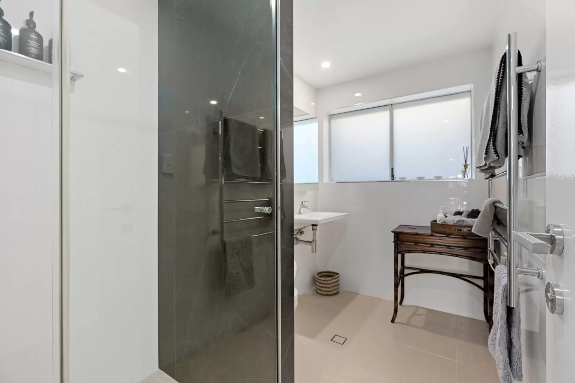 1/116 Hilton Terrace, Noosaville Sold by  - image 1