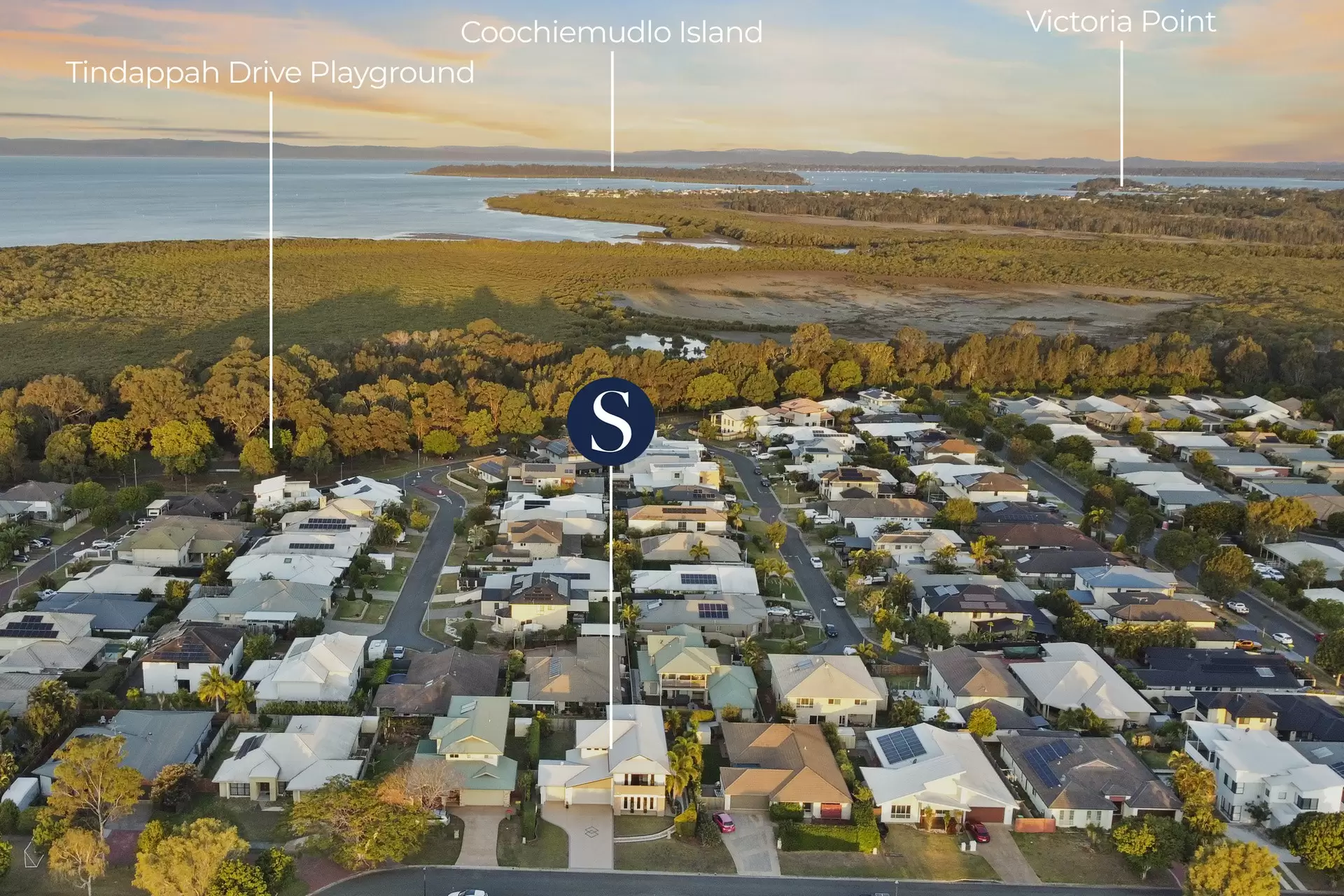 11 Moreton Road, Thornlands Sold by Queensland Sotheby's International Realty - image 1