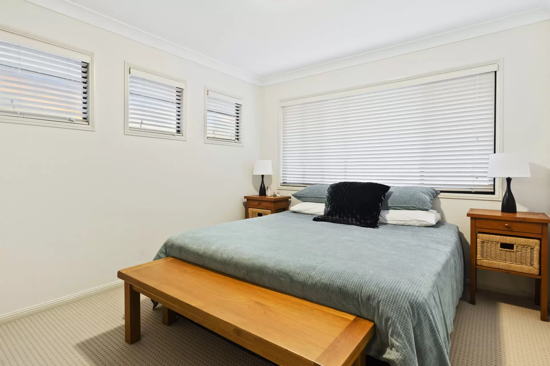 11 Moreton Road, Thornlands Sold by Queensland Sotheby's International Realty - image 1