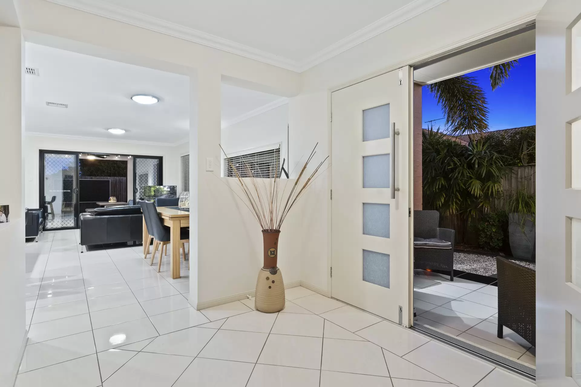 11 Moreton Road, Thornlands Sold by  - image 1